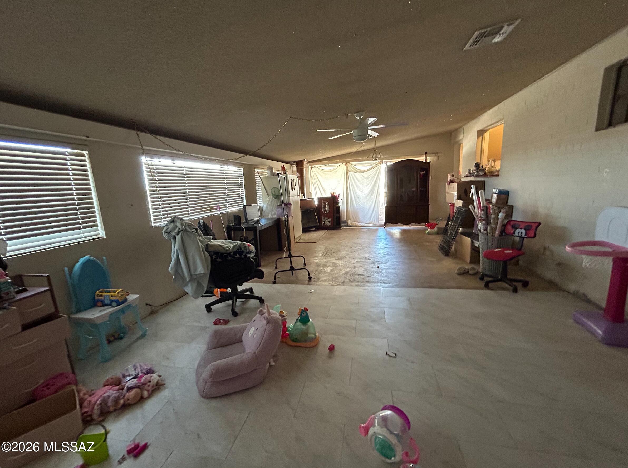 Mission Manor - Residential