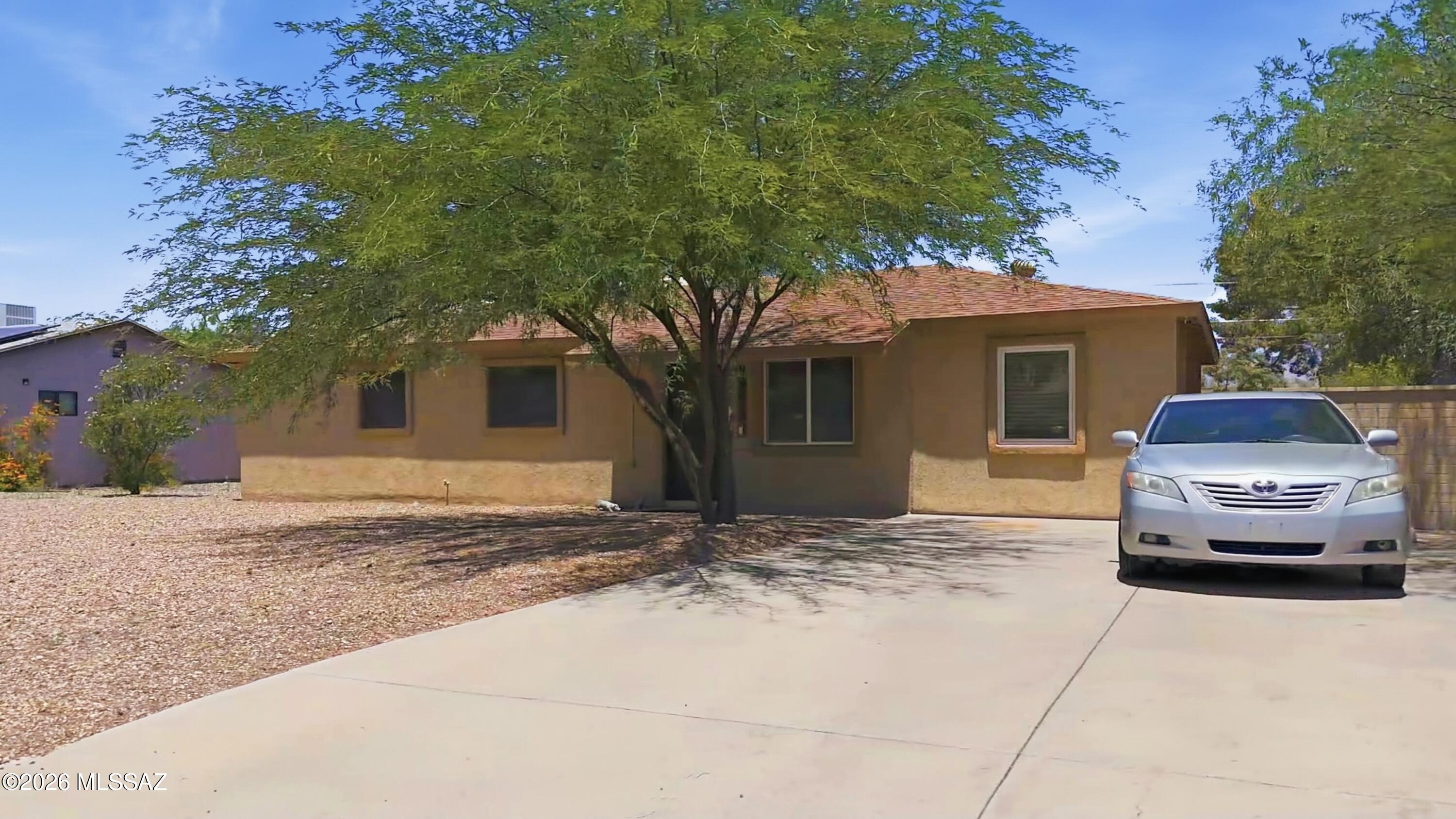 Del Monte Village - Residential