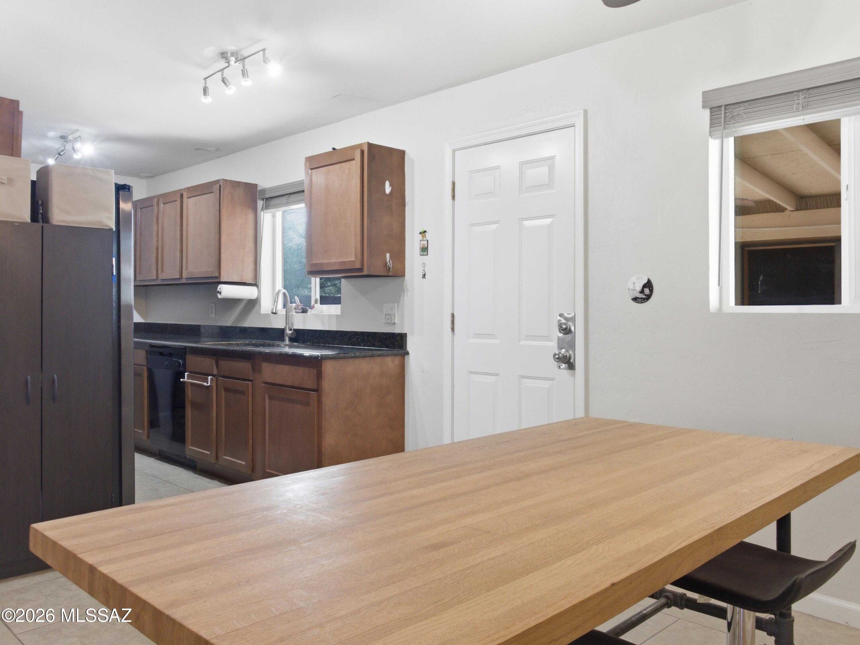 Del Monte Village - Residential