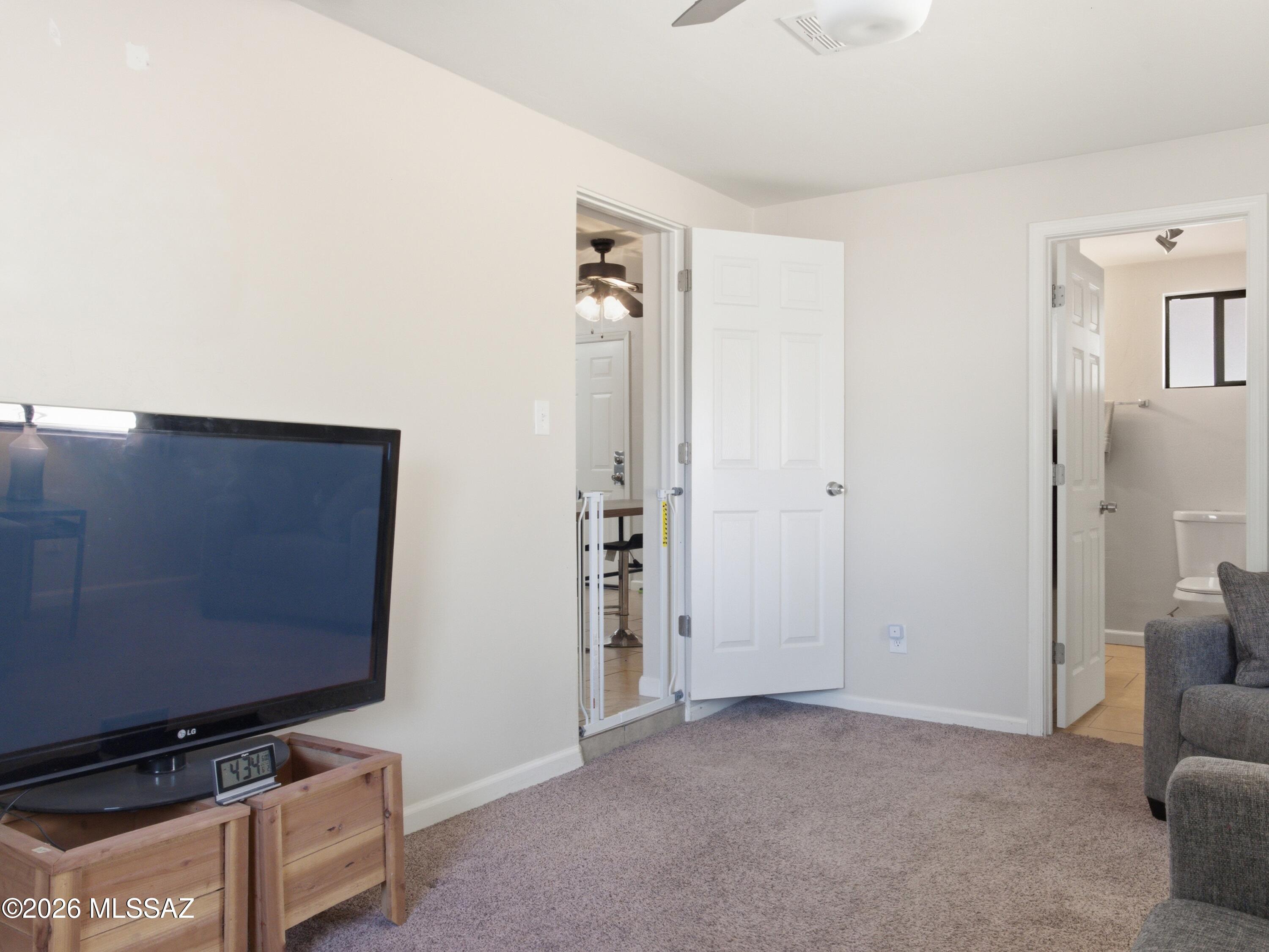 Del Monte Village - Residential