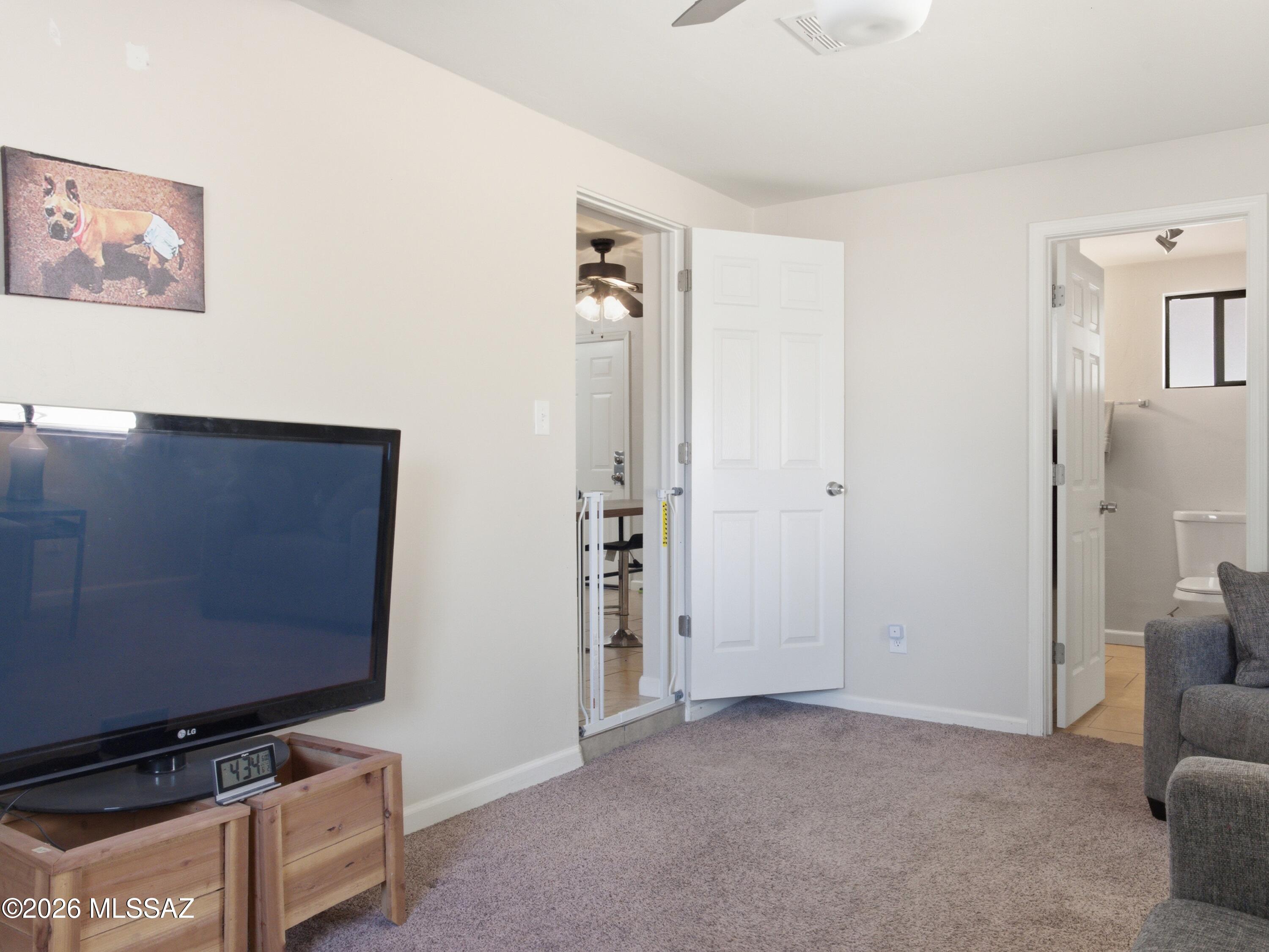 Del Monte Village - Residential