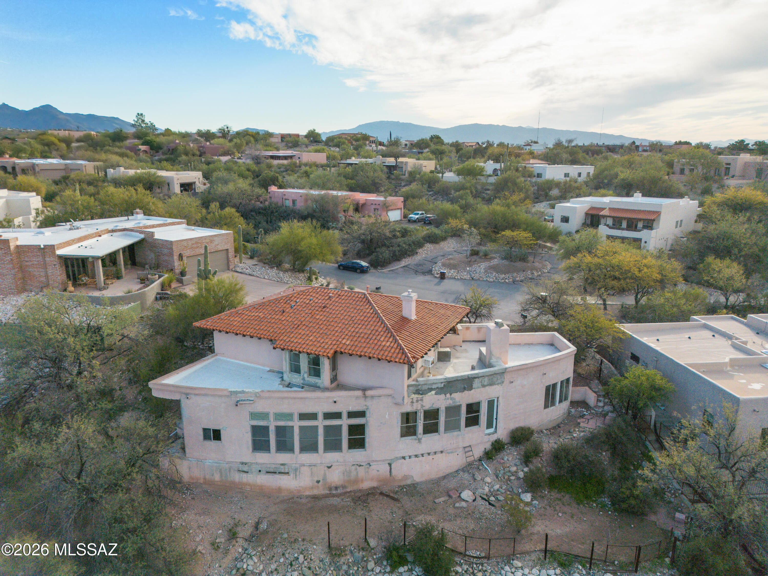 Las Alturas (1-167) - Residential