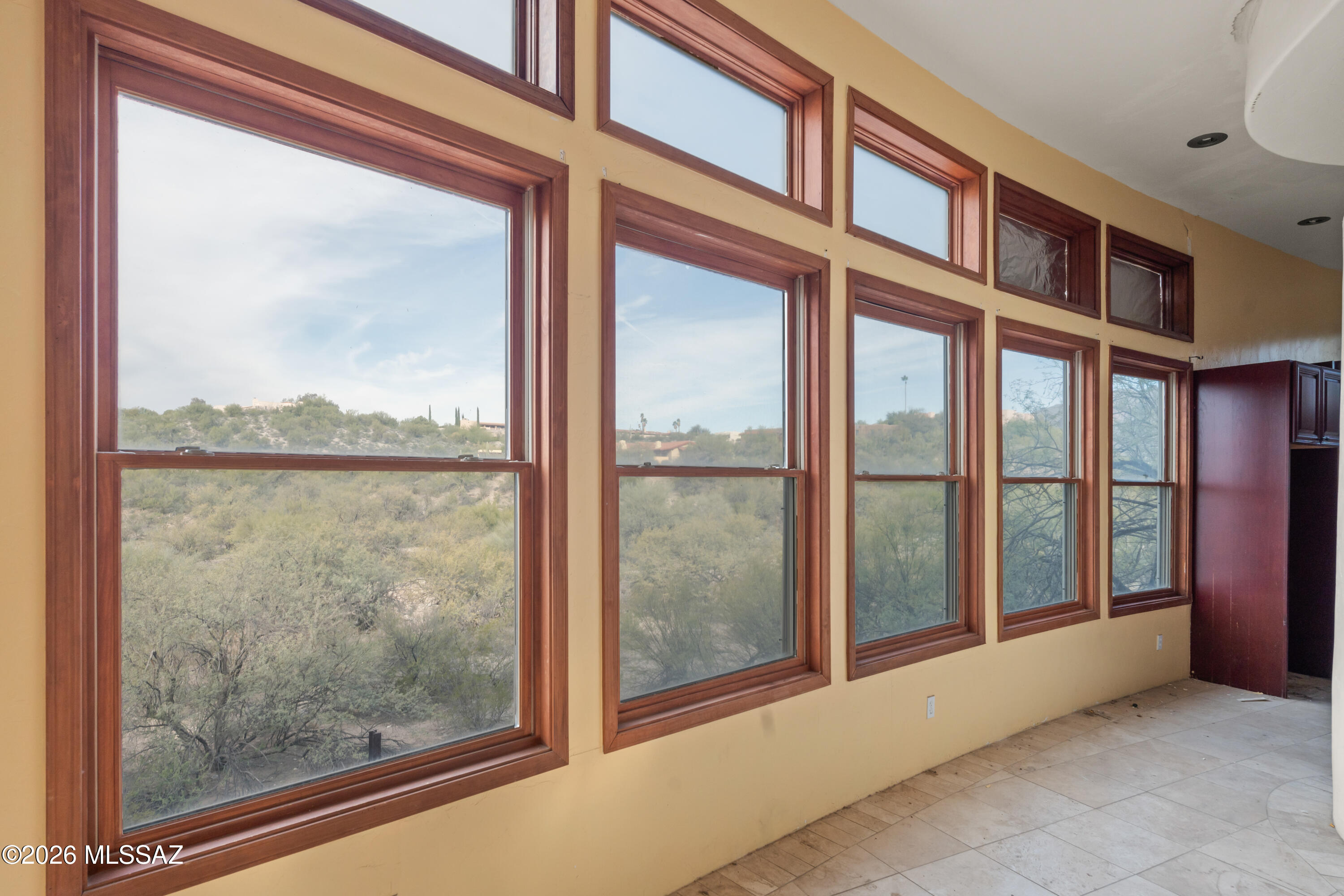 Las Alturas (1-167) - Residential