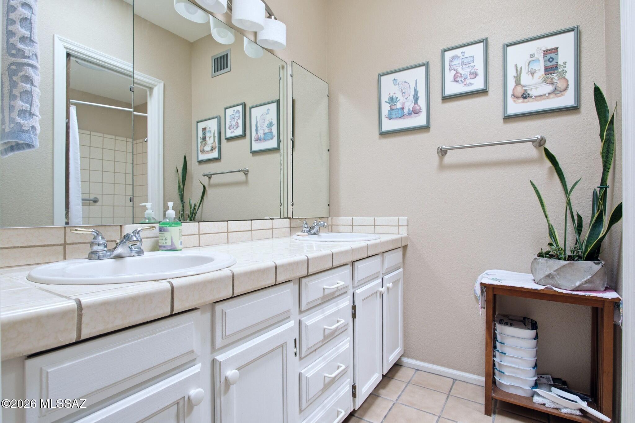 El Dorado Townhomes - Residential