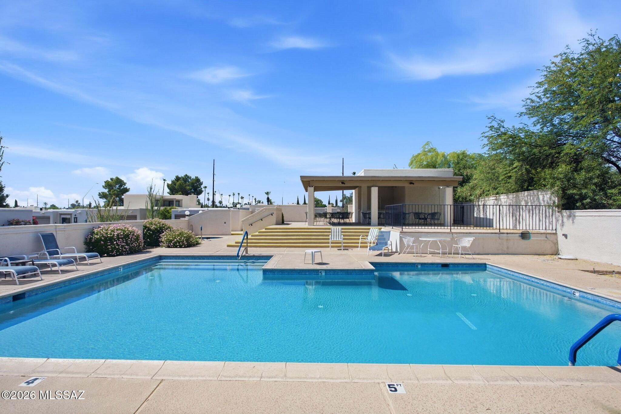 El Dorado Townhomes - Residential