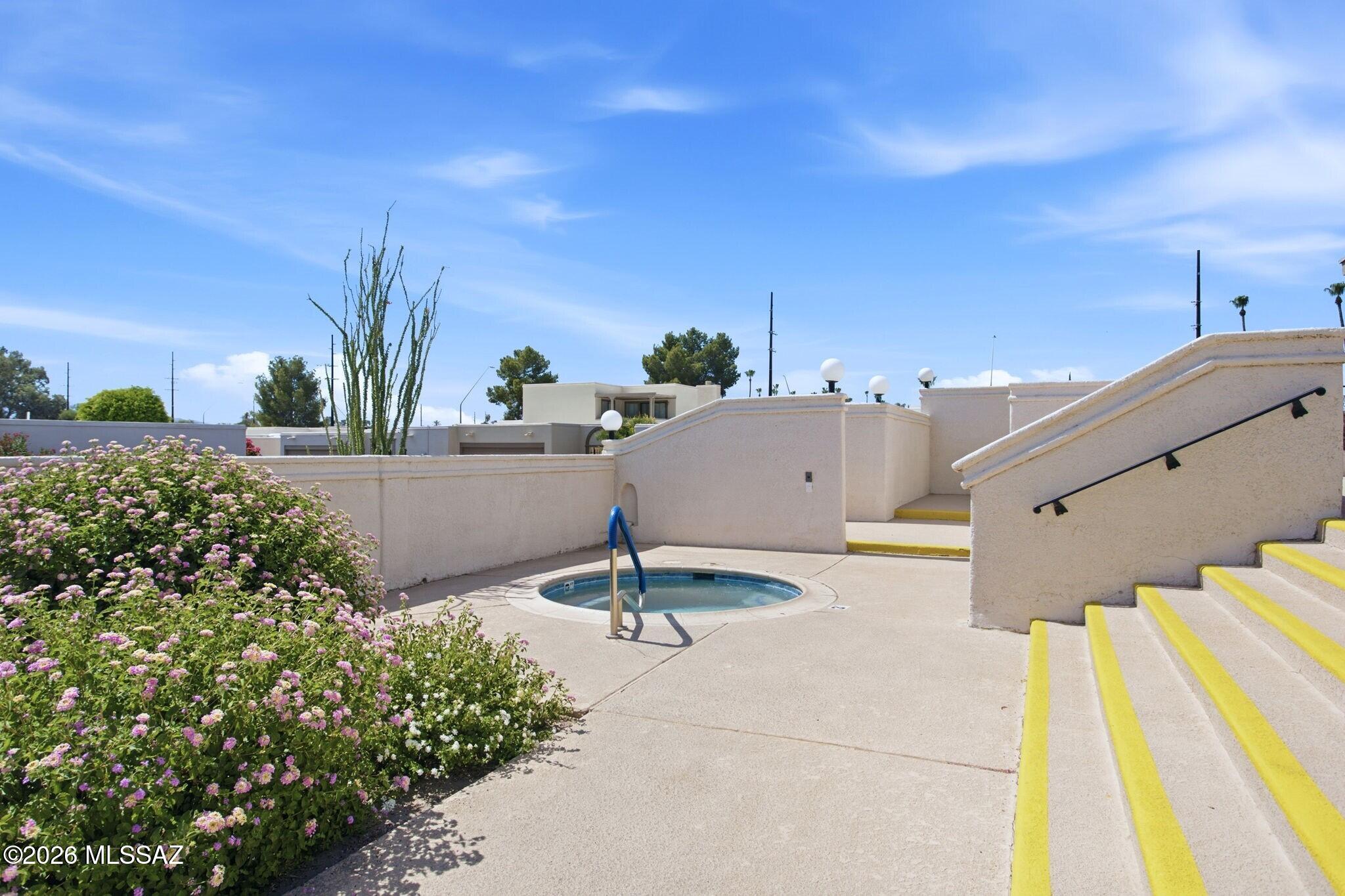 El Dorado Townhomes - Residential