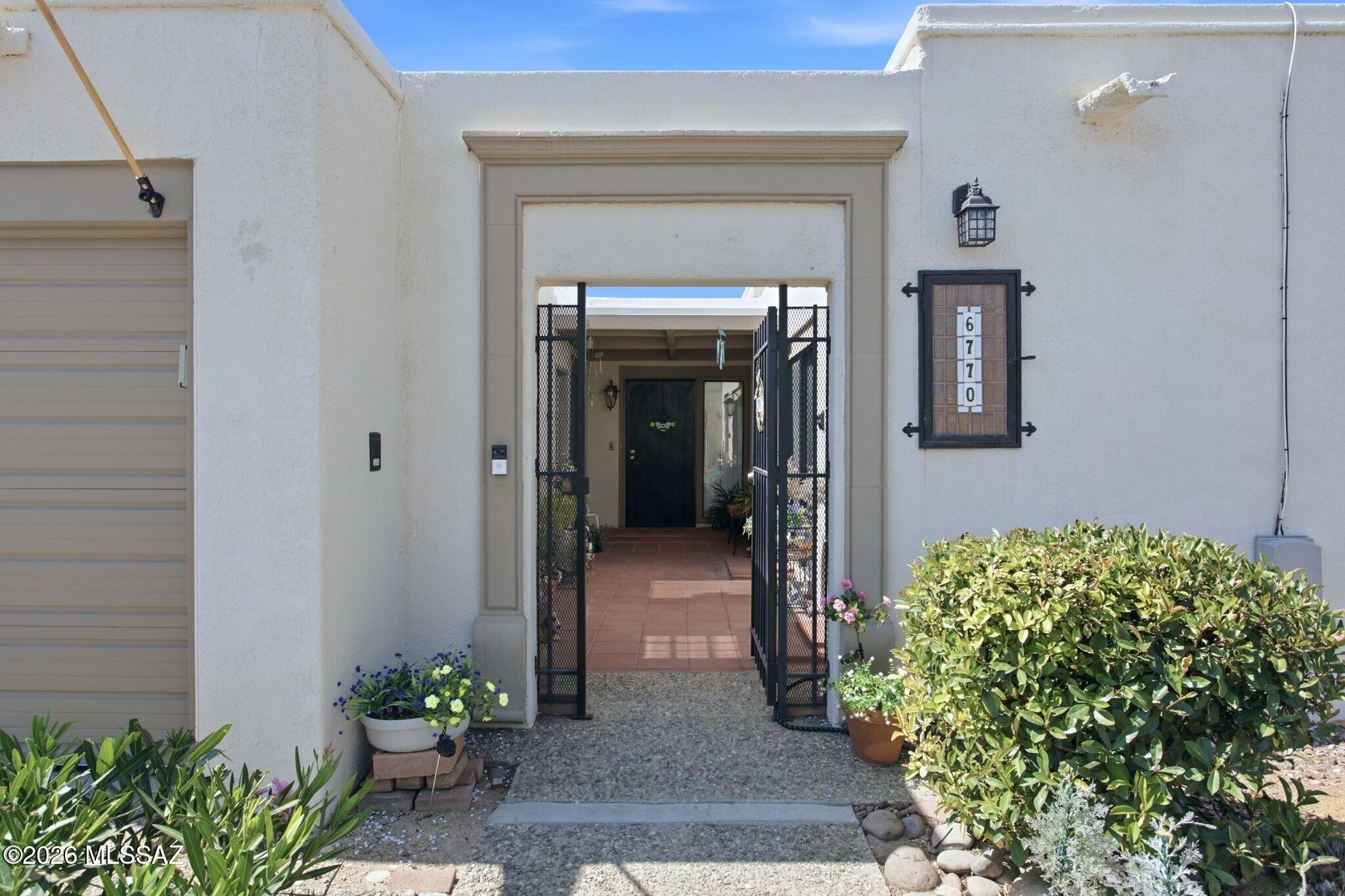 El Dorado Townhomes - Residential