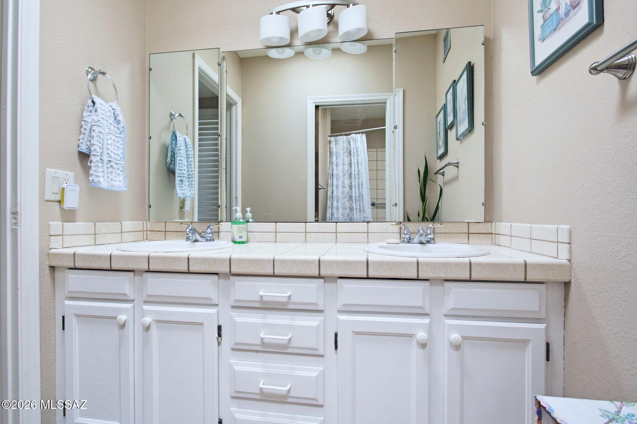 El Dorado Townhomes - Residential