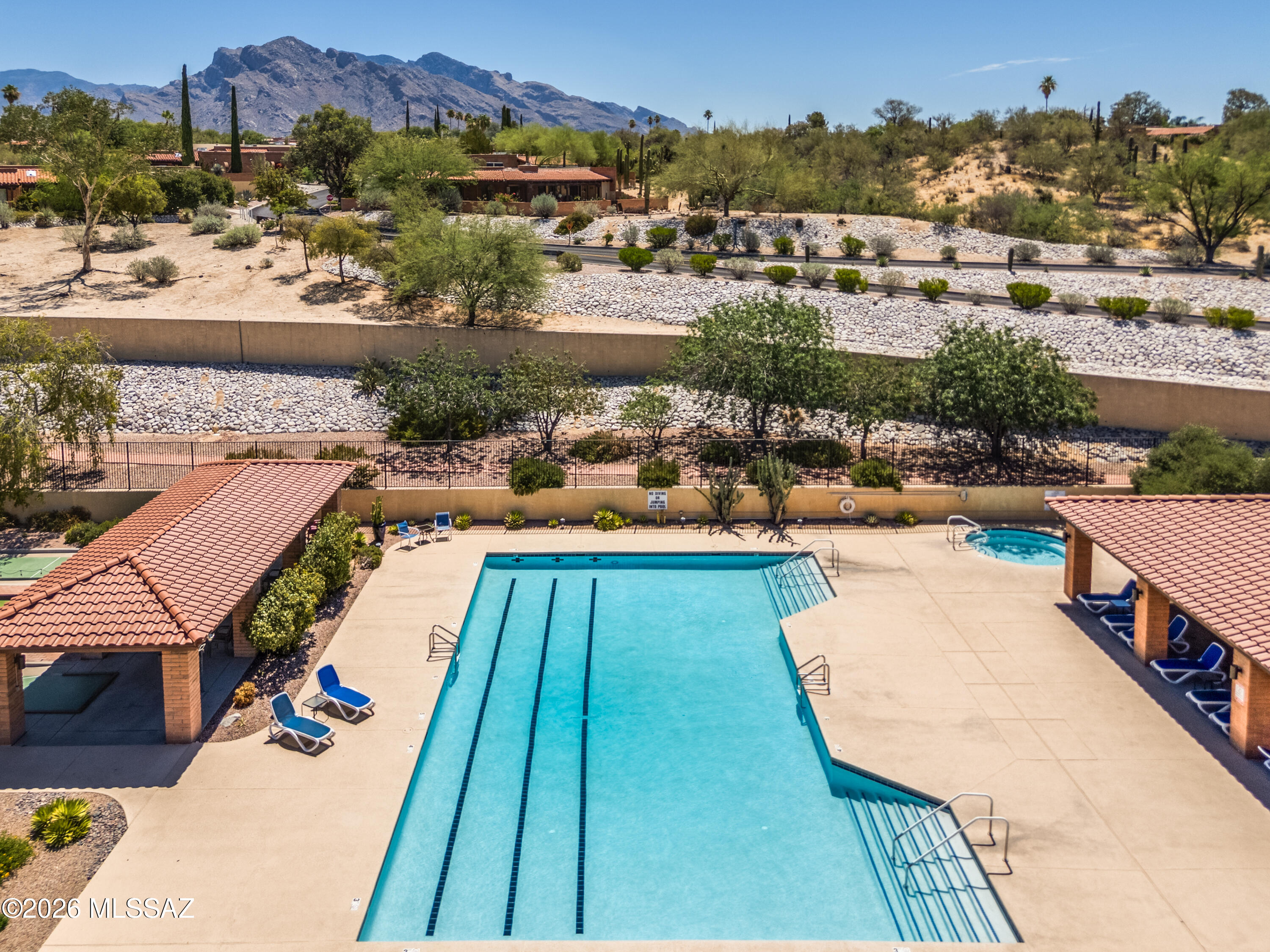 La Cholla Hills(314-353) - Residential