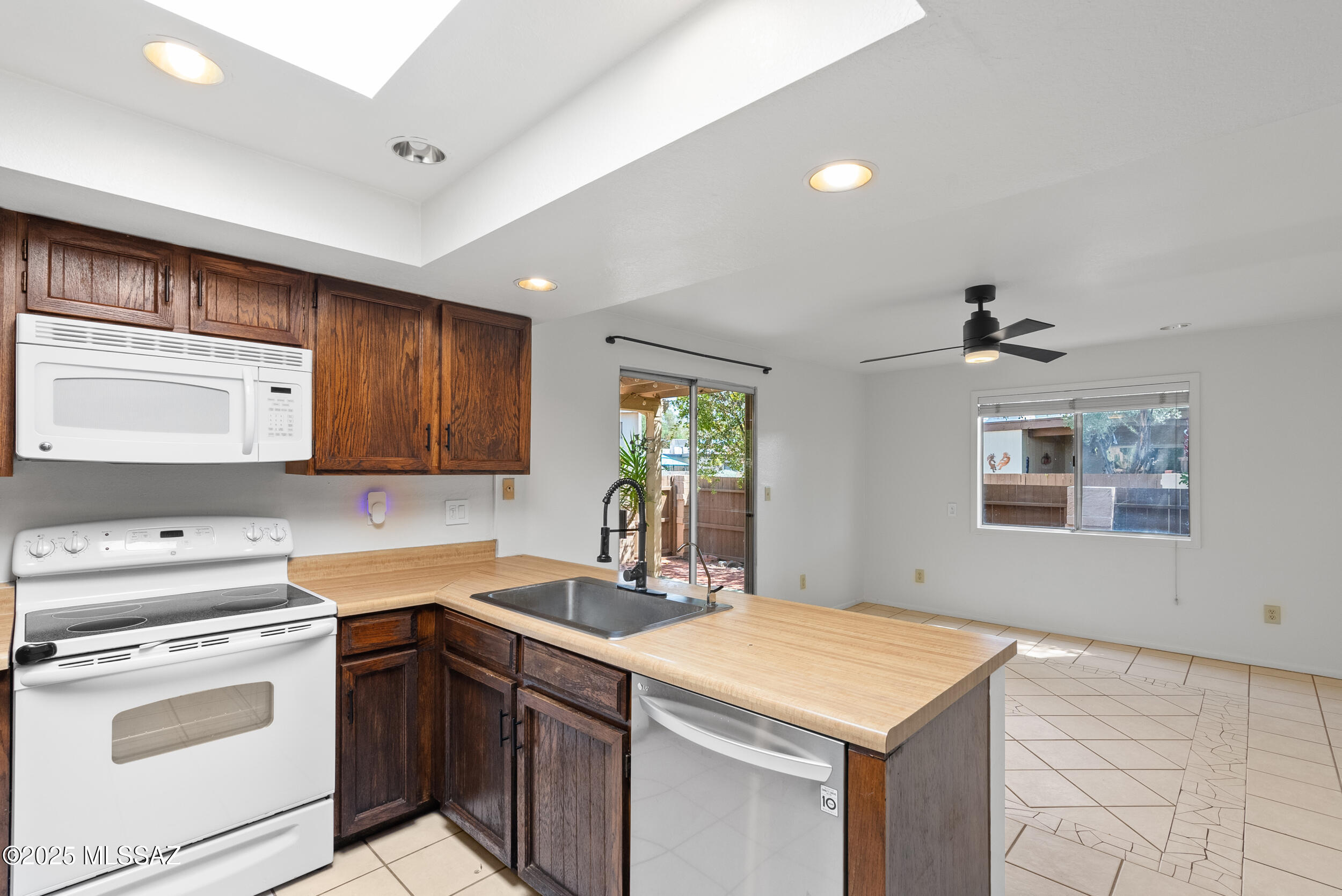 Pantano Townhomes (1-118) - Residential