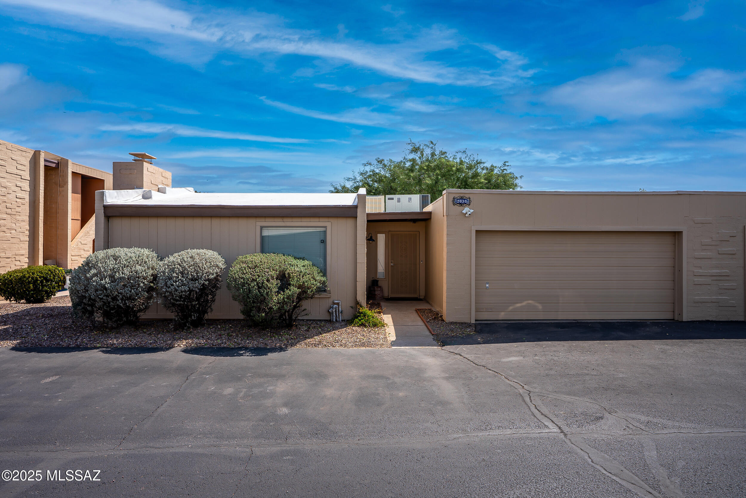 Pantano Townhomes (1-118) - Residential