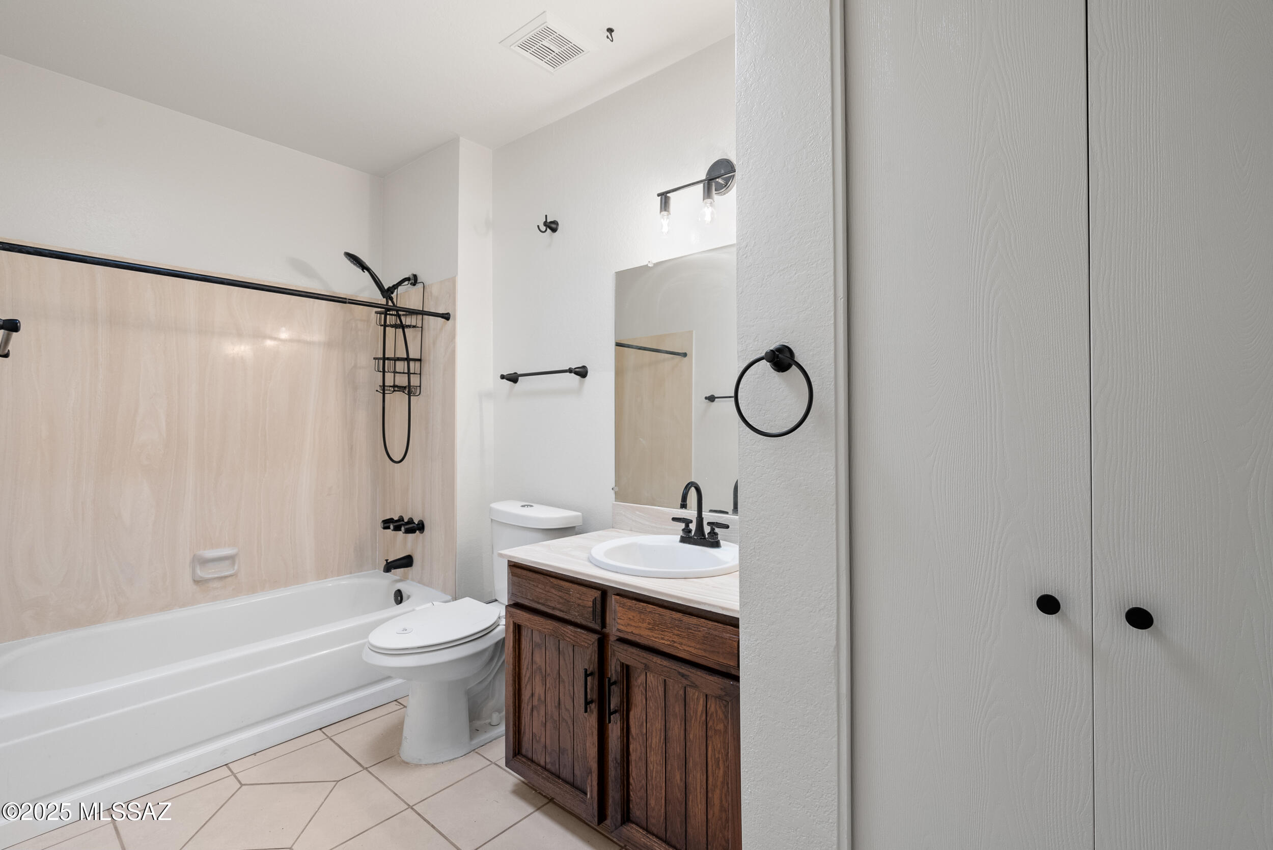 Pantano Townhomes (1-118) - Residential