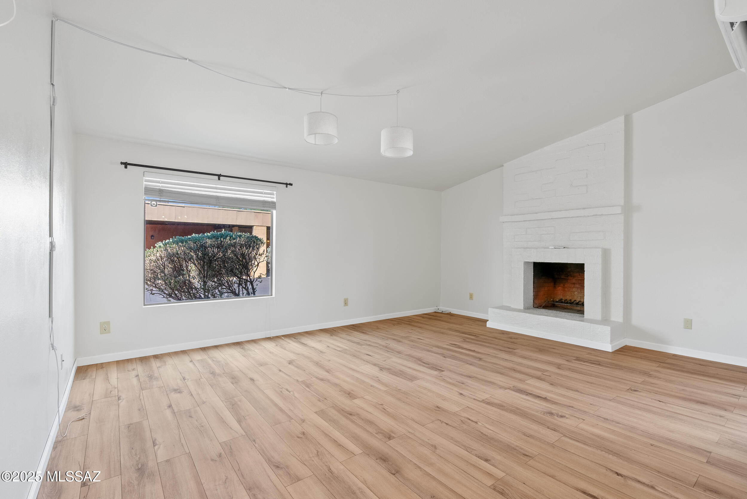 Pantano Townhomes (1-118) - Residential