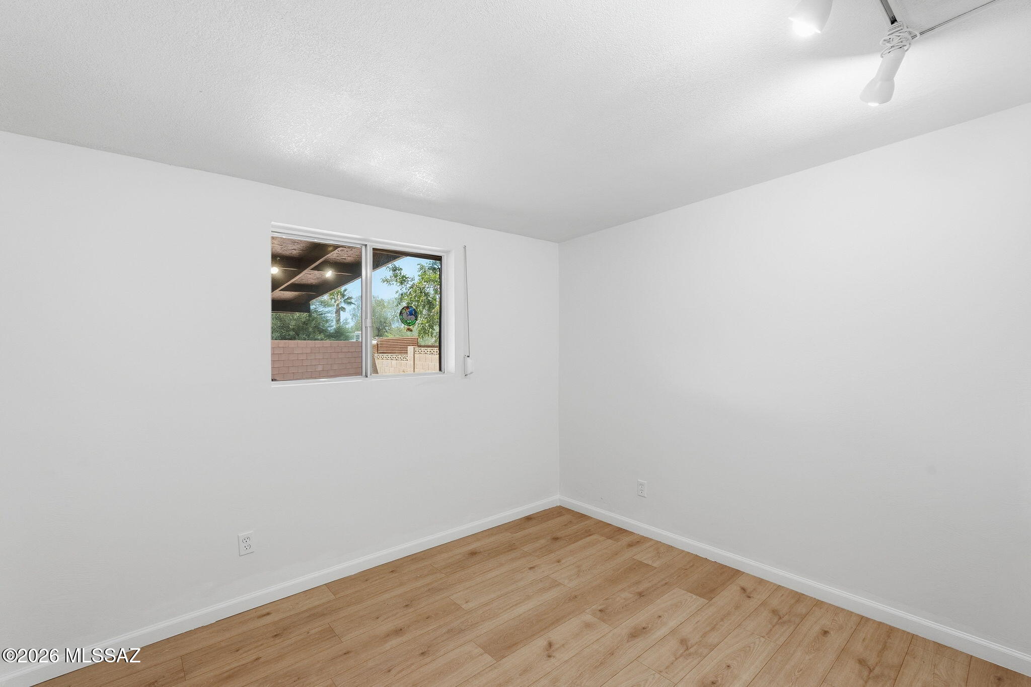 Essex Gardens East (1-44) - Residential
