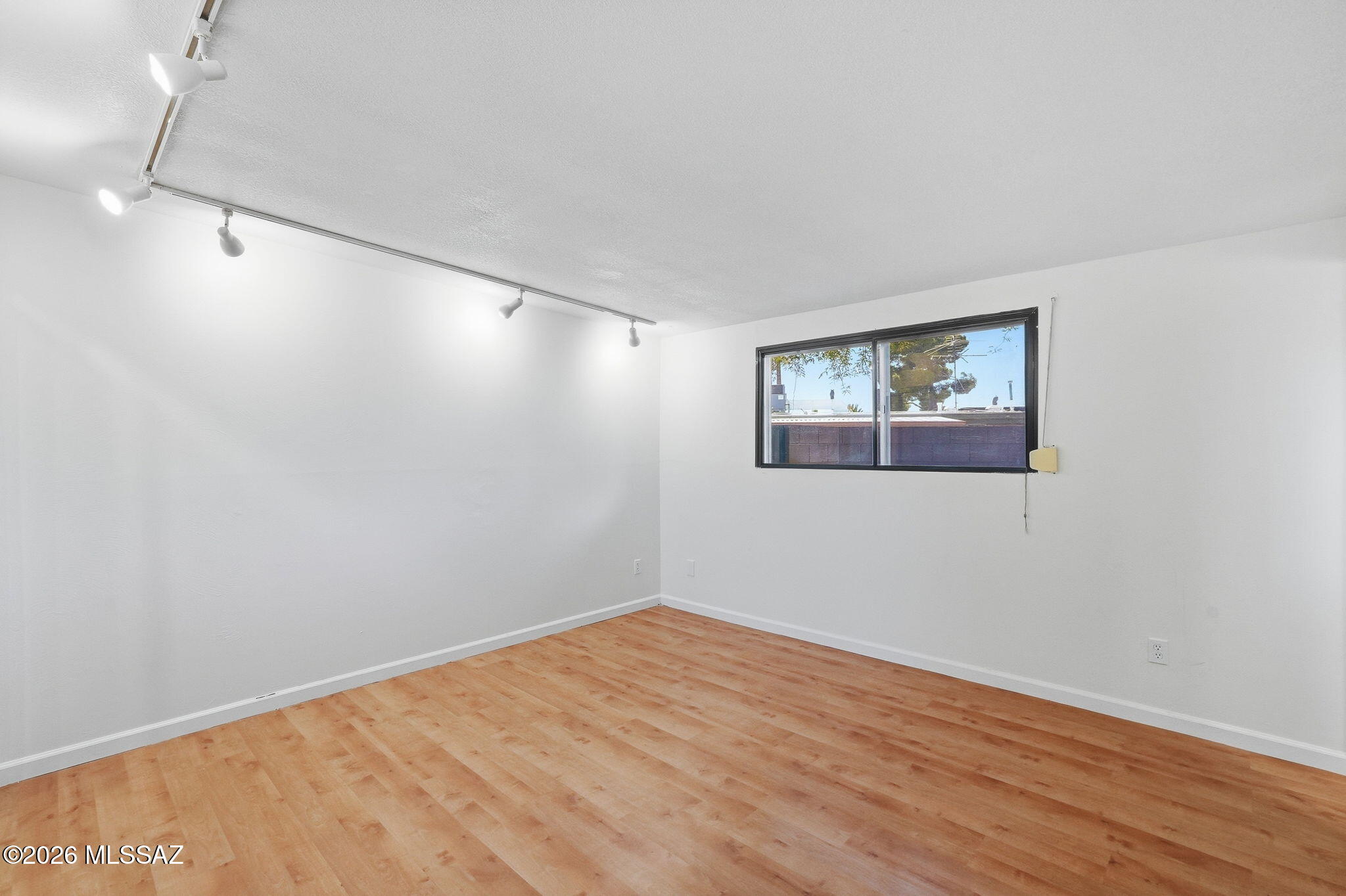 Essex Gardens East (1-44) - Residential