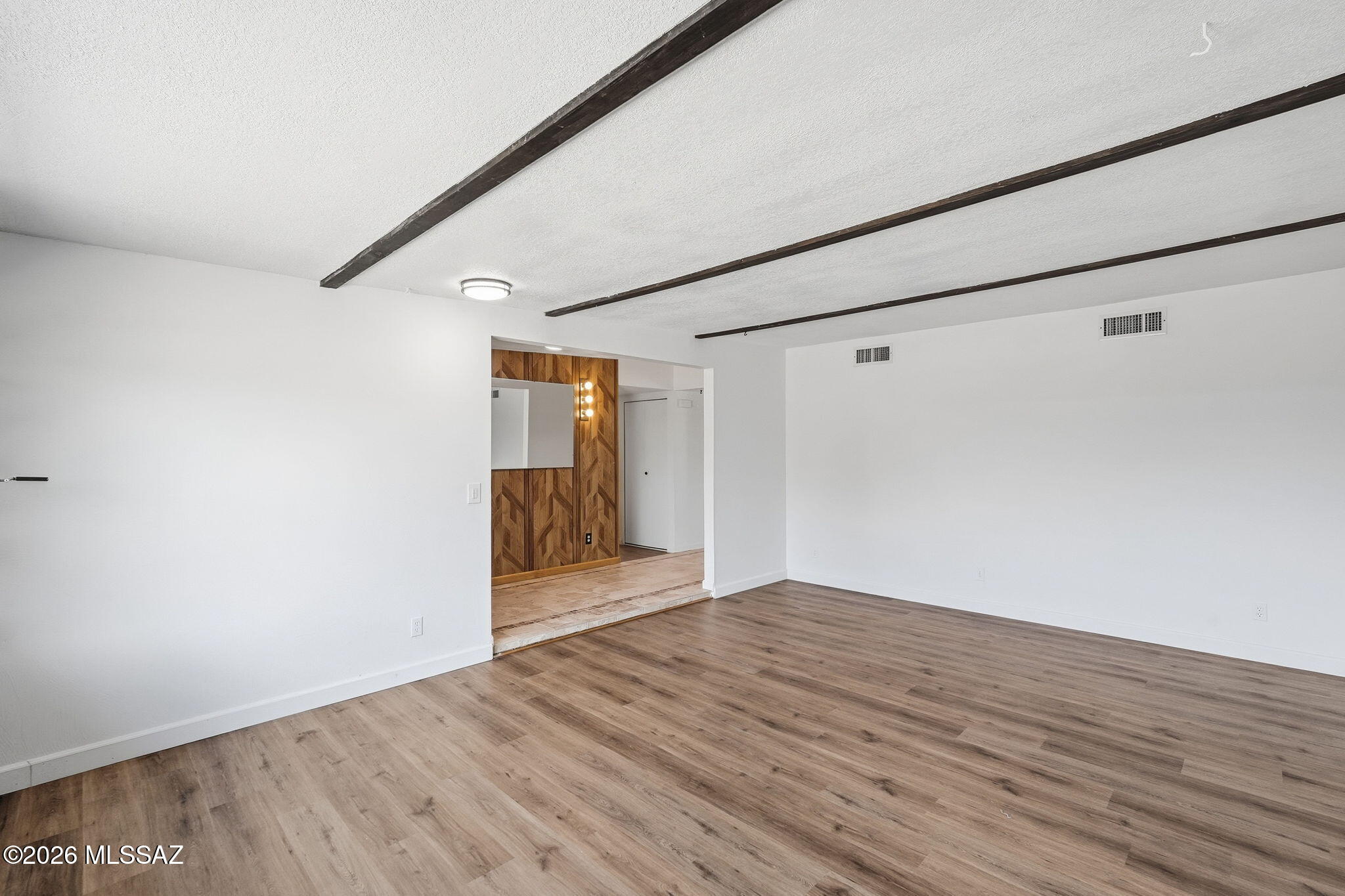 Essex Gardens East (1-44) - Residential