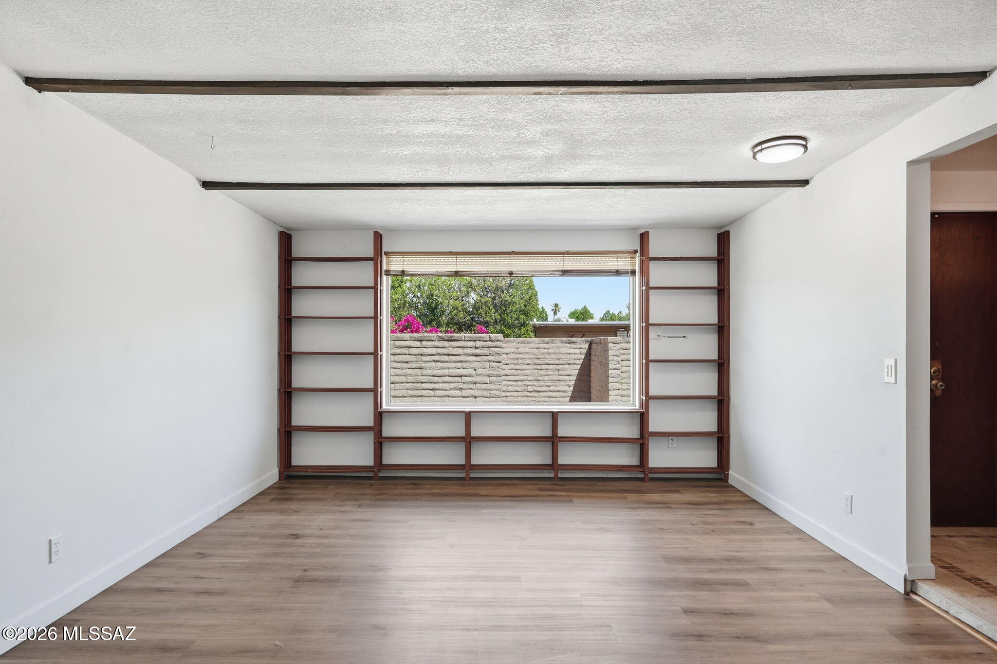 Essex Gardens East (1-44) - Residential