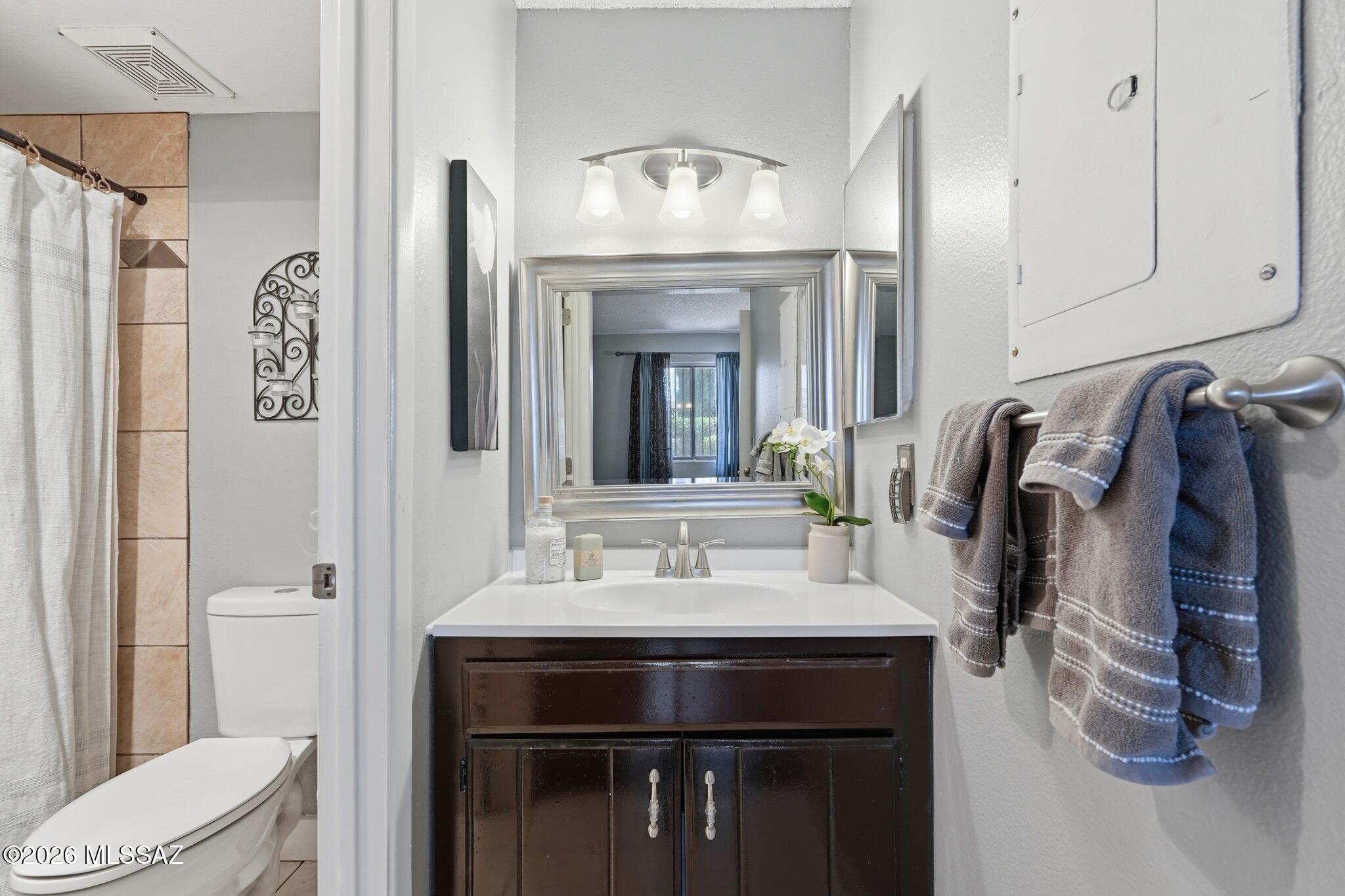 Golf Links East Condos (1-48) - Residential