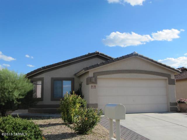 Rancho Del Lago (1-100) - Residential Lease