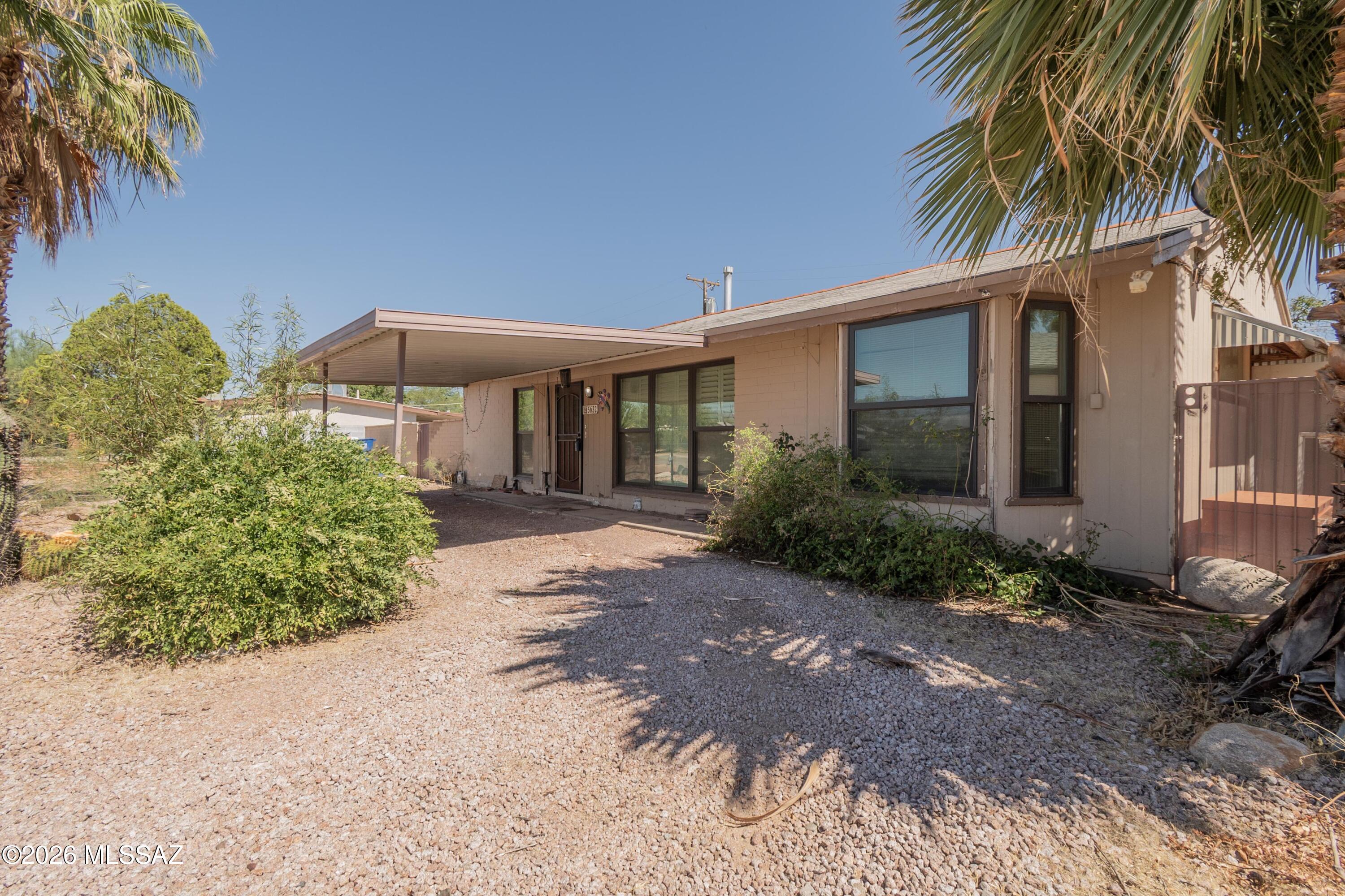 INVESTORS.... Hear the knocking? HVAC 1 year old, water heater 1 year old. The bones are there, come bring it back to a great home with a pool! 3 bedroom, 2 bath, some newer windows, gas range. CASH ONLY sold AS-IS.