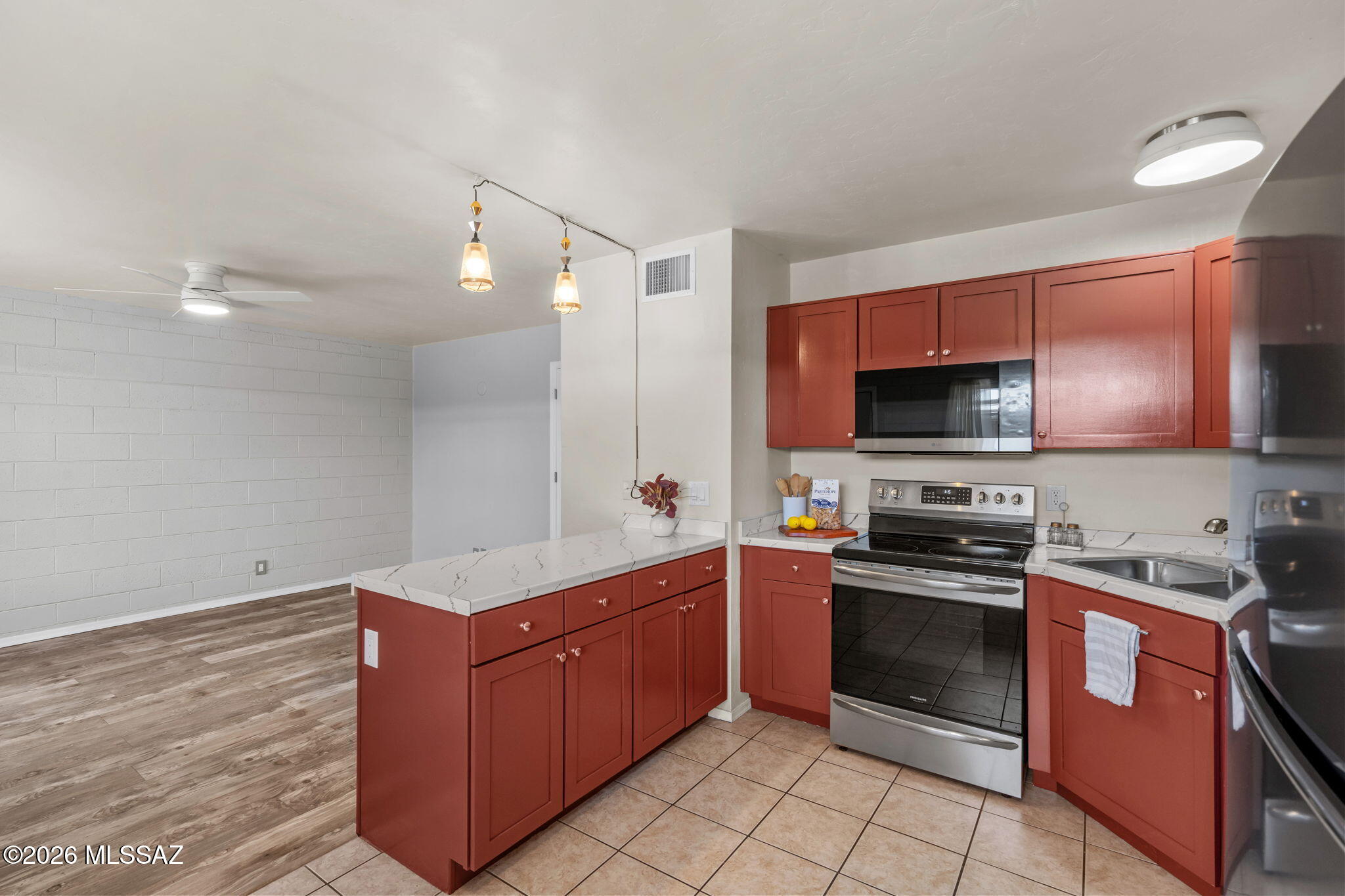 Columbus Park Condominiums (1-60) - Residential