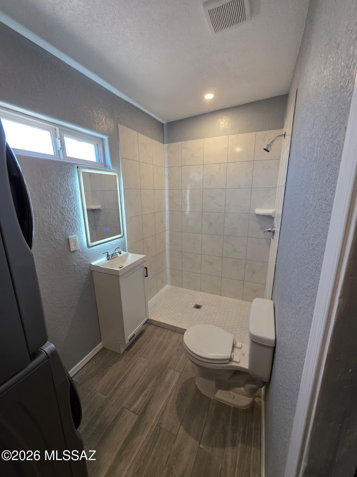 Alvernon Park Resub - Residential Lease