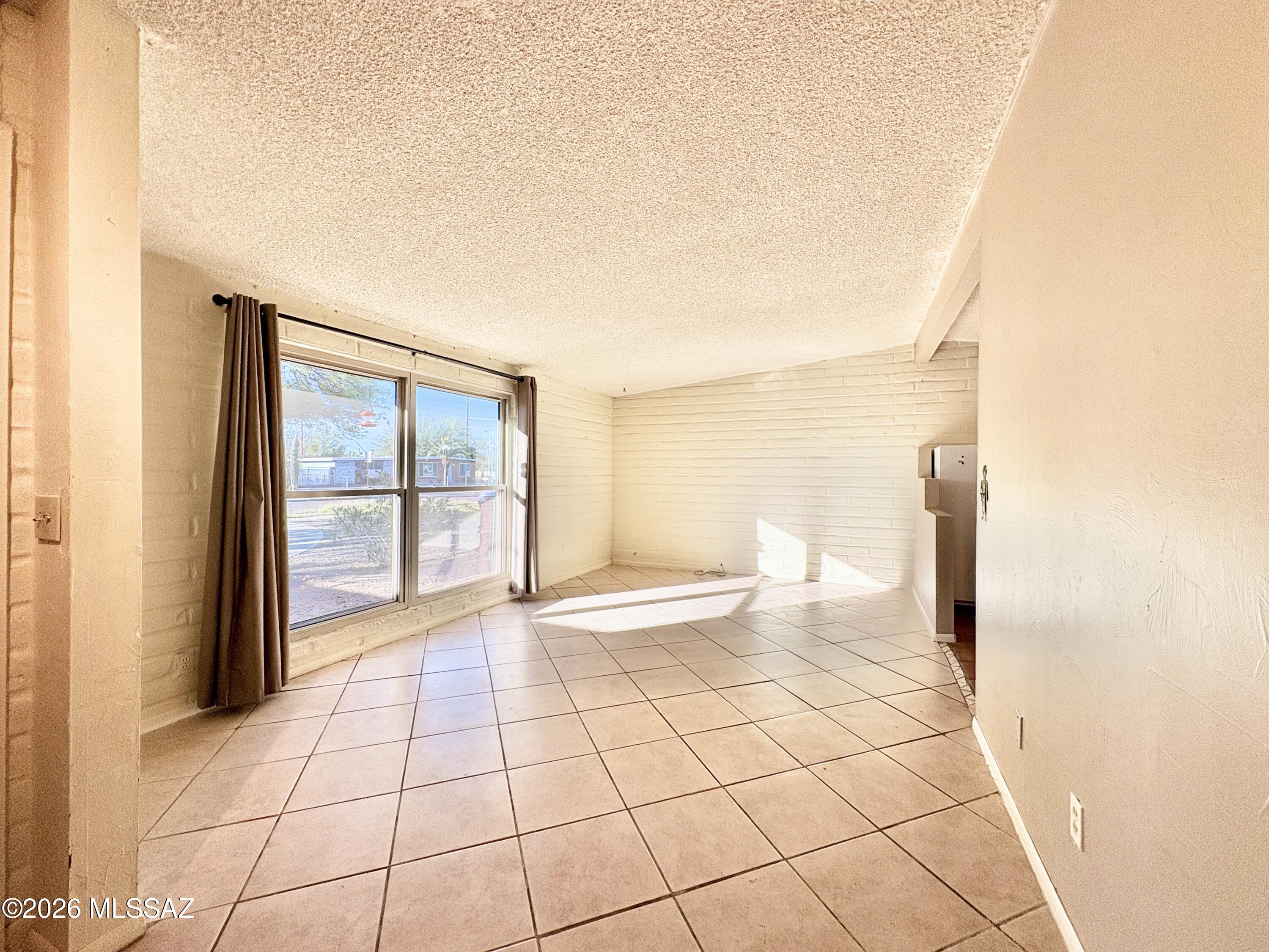 Manana Grande - Residential