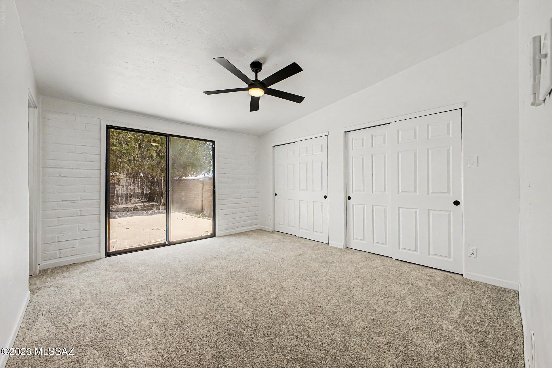Kingston Knolls Terrace - Residential