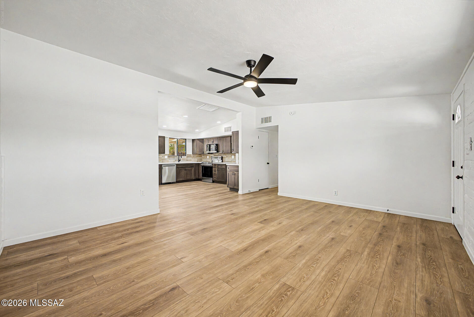 Kingston Knolls Terrace - Residential