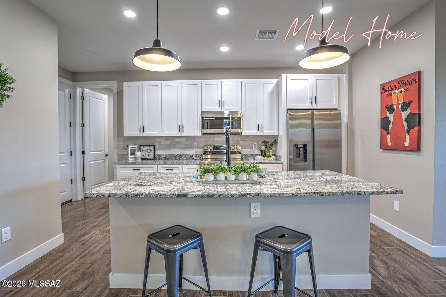 New Tucson Unit NO. 4 (1-203) - Residential