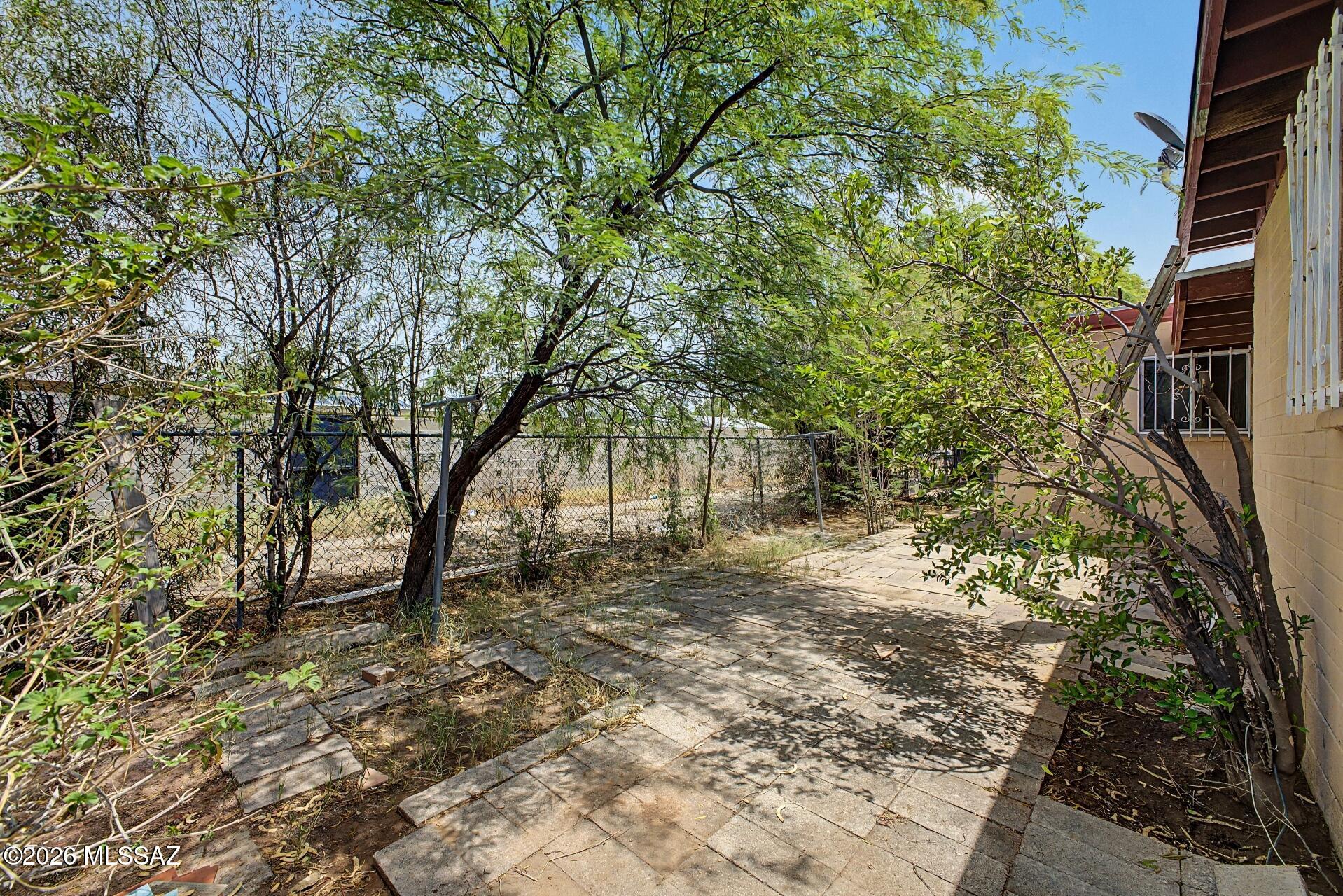 South Manor - Residential