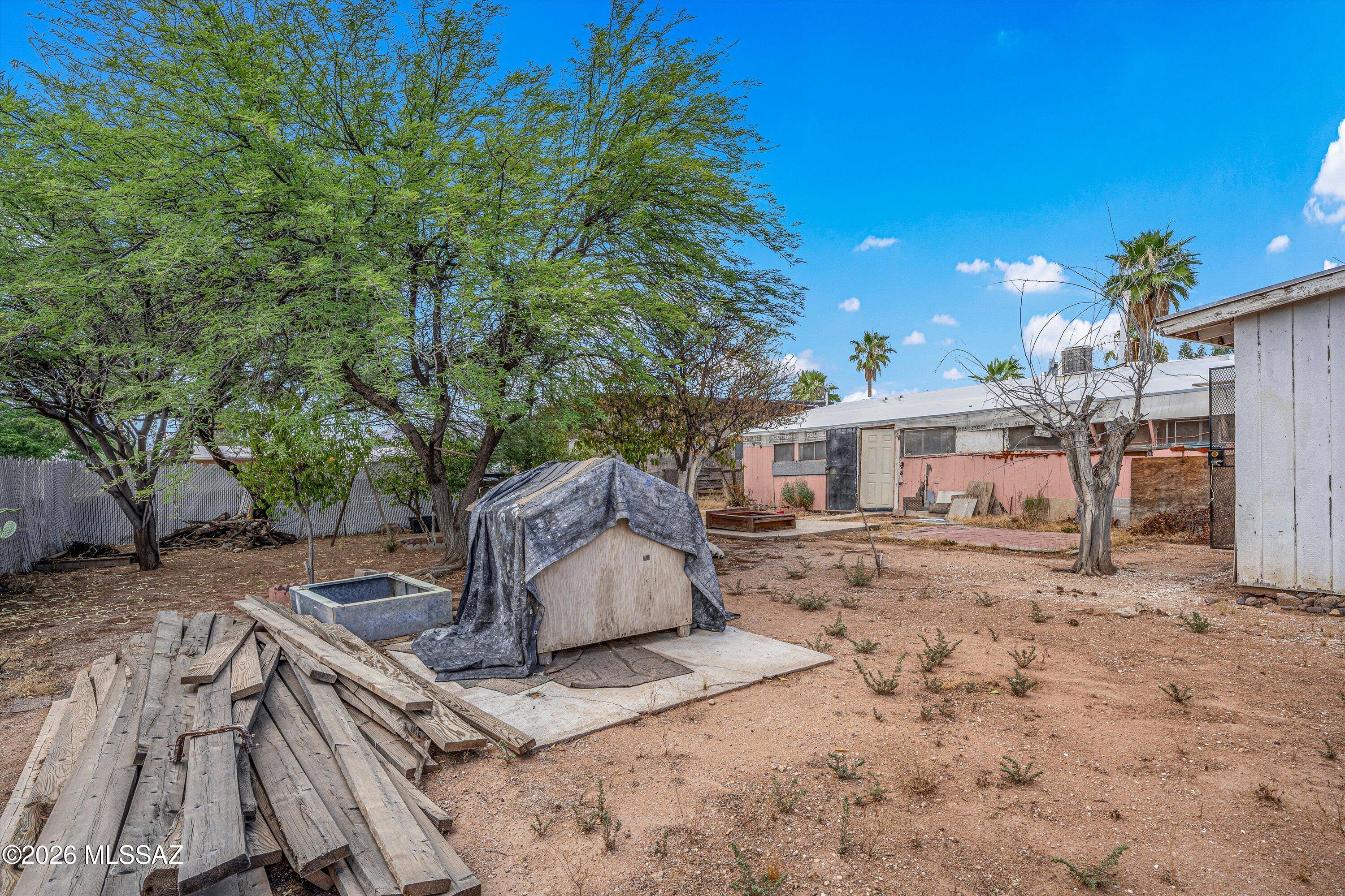 Pueblo Gardens - Residential
