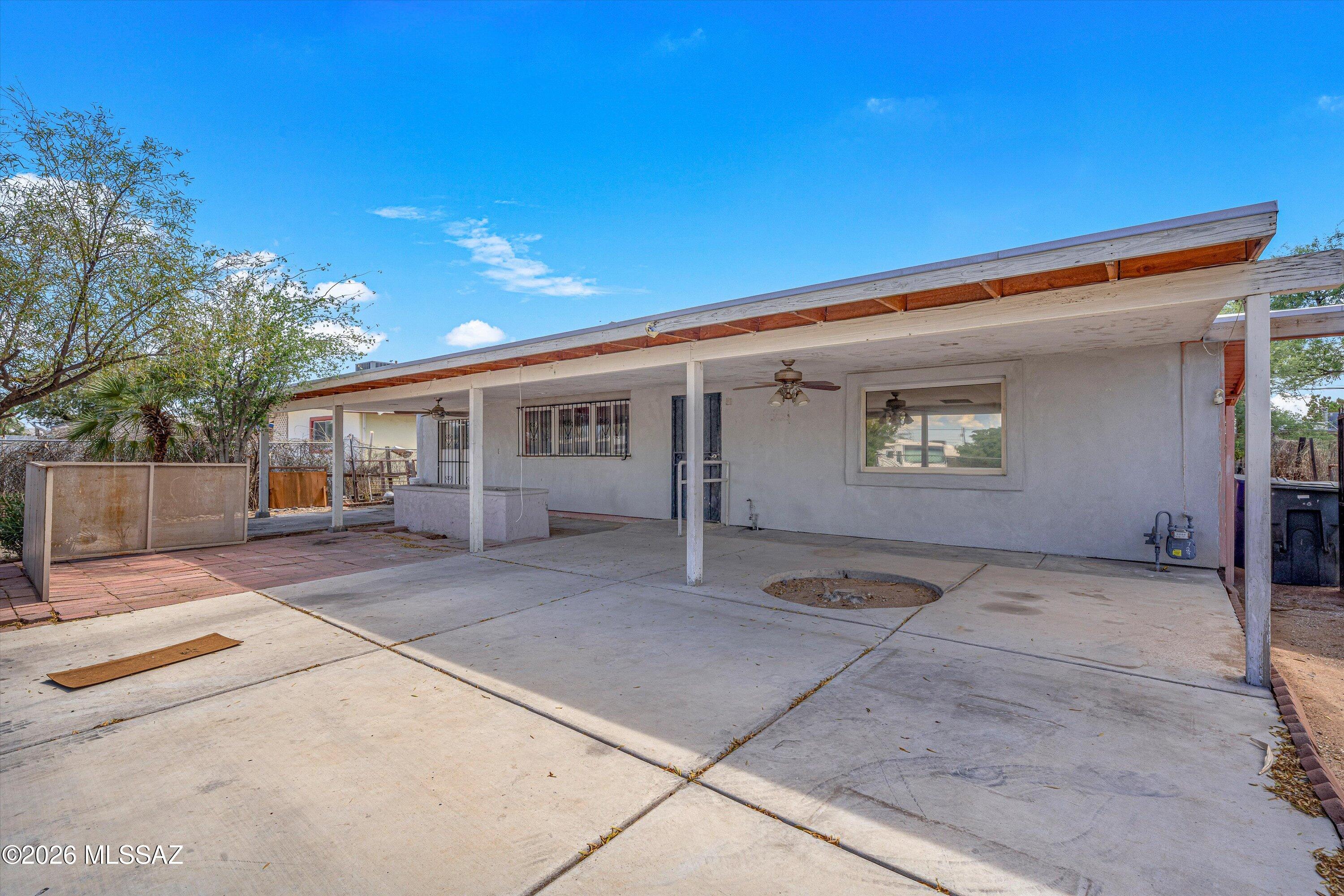 Pueblo Gardens - Residential