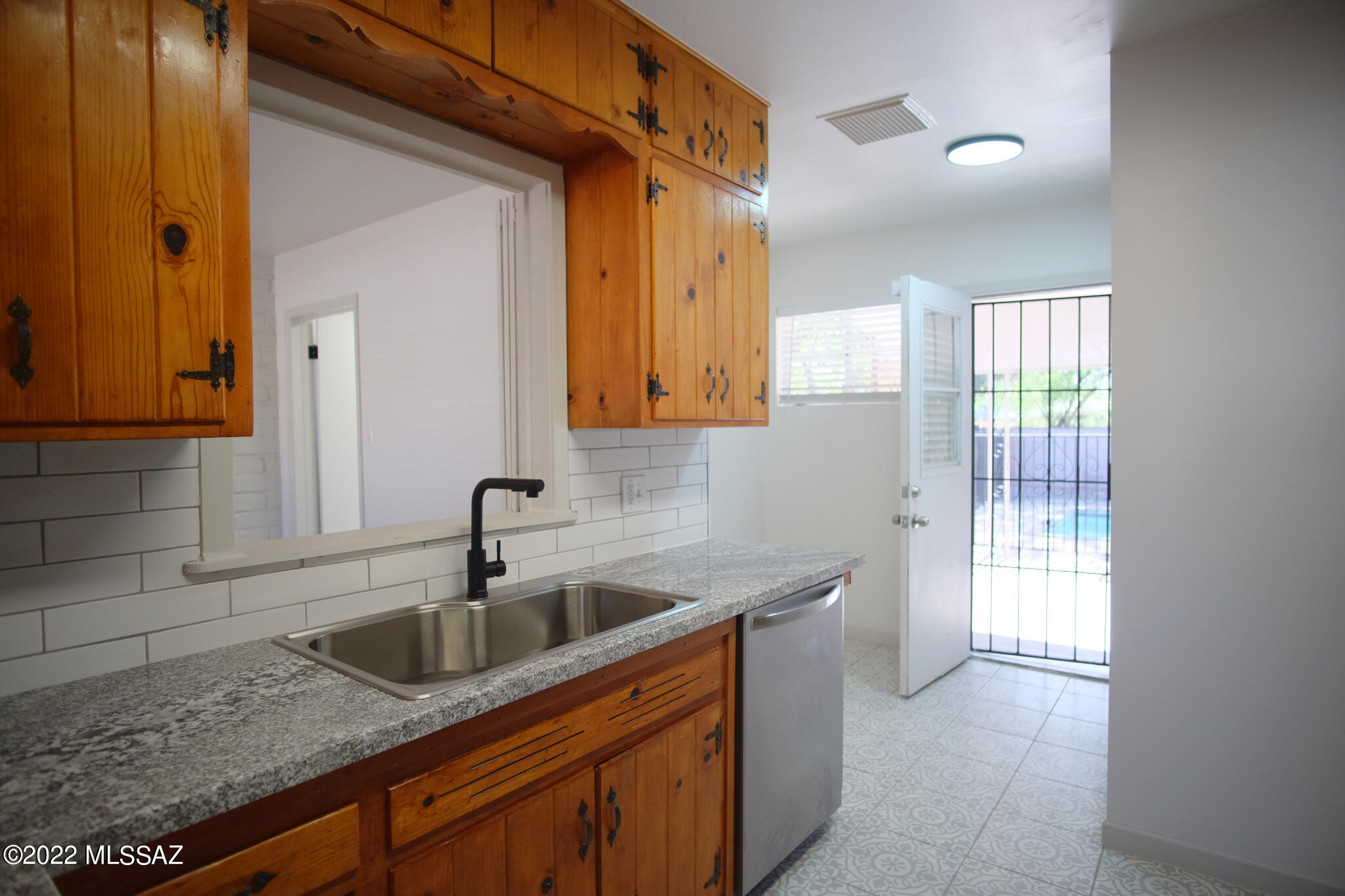 El Cerrito Est - Residential Lease