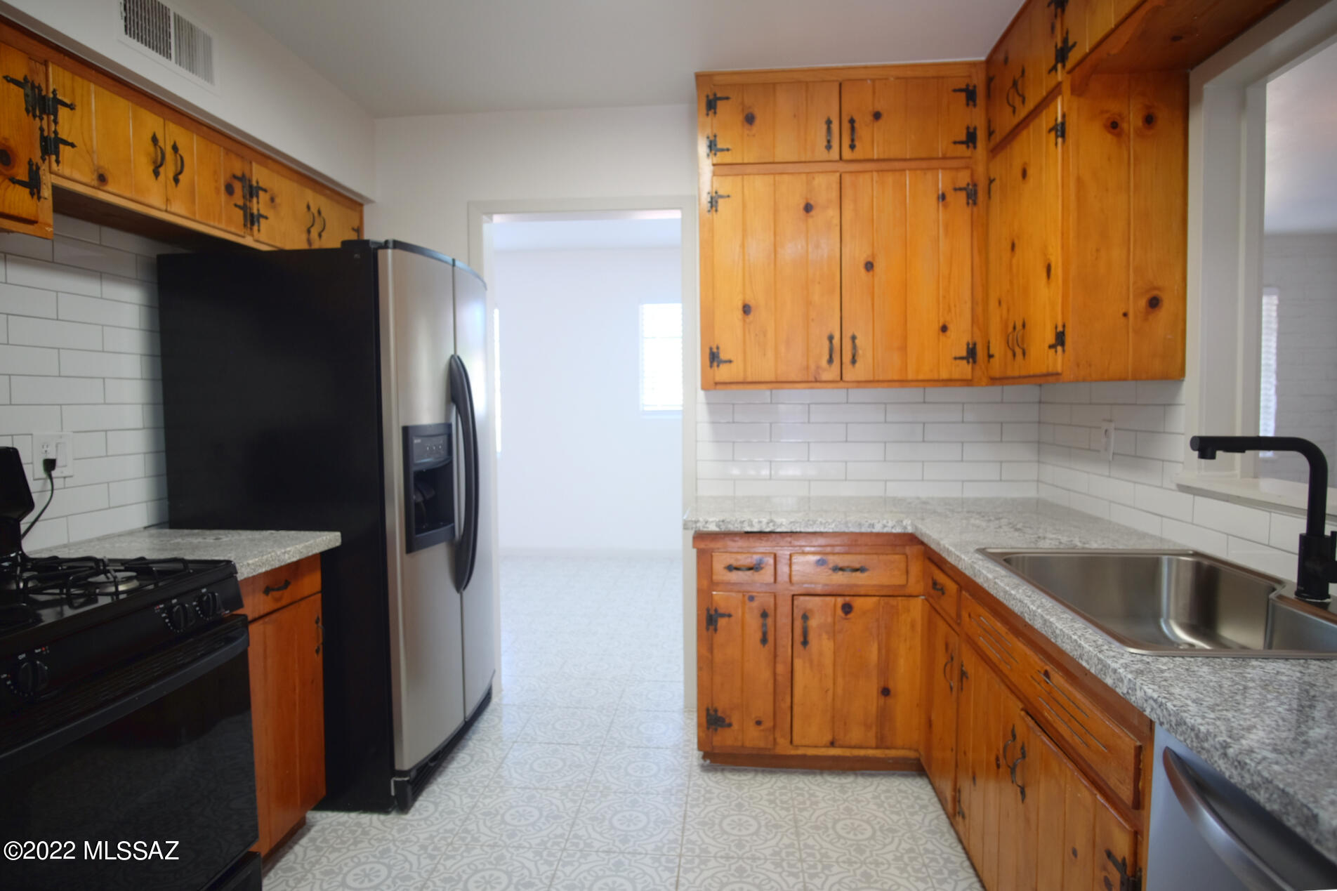 El Cerrito Est - Residential Lease
