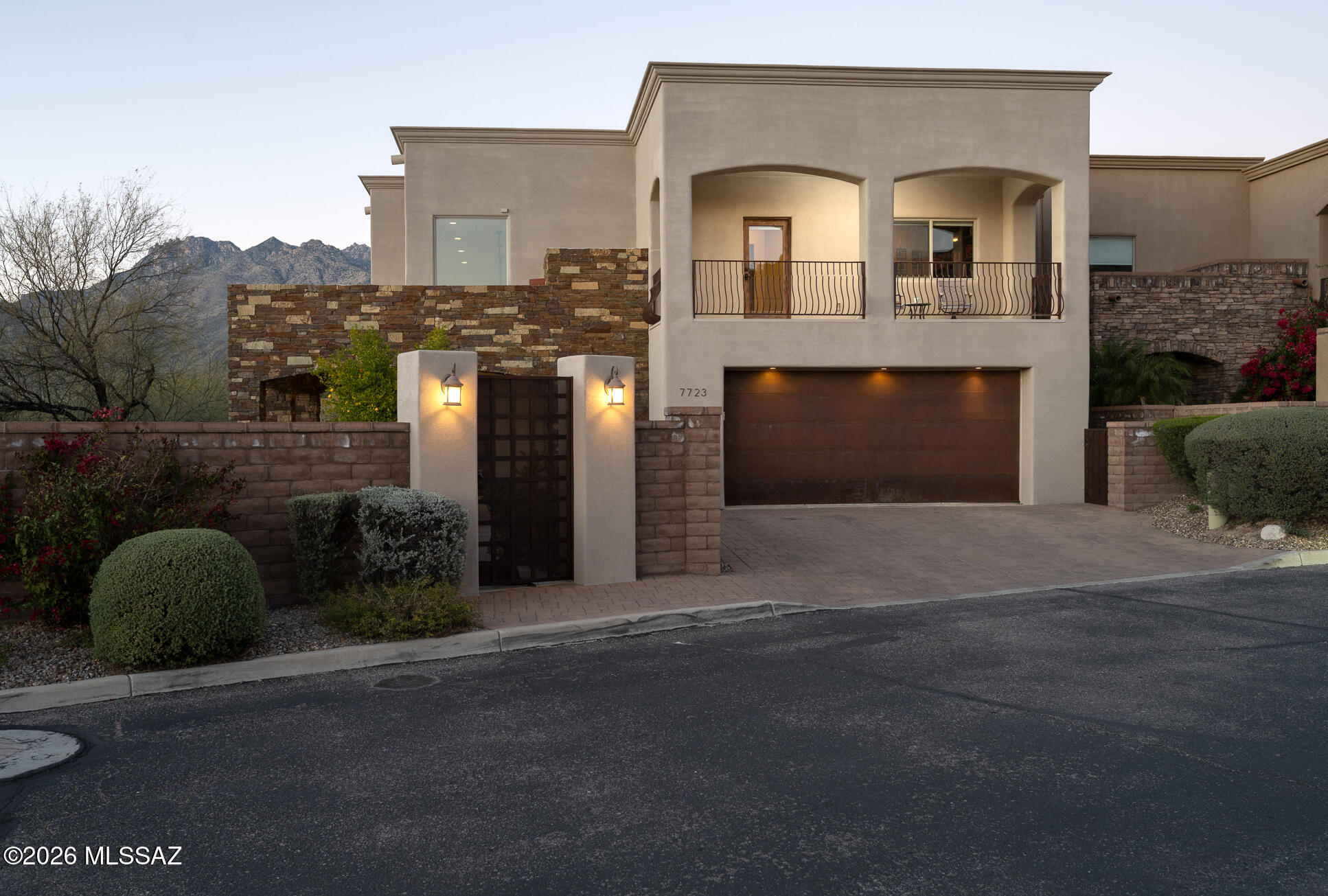 Enclave Del Snyder (1-8) - Residential
