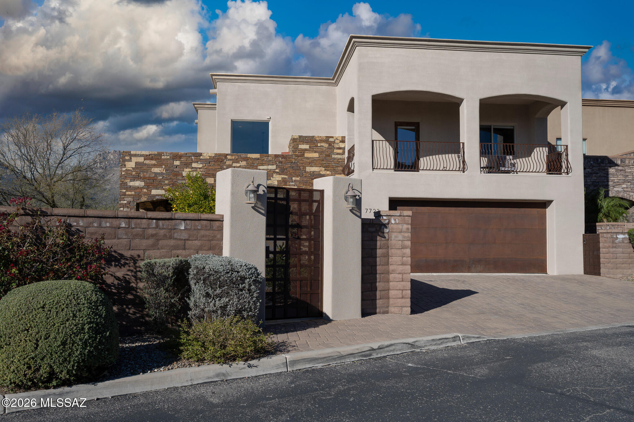 Enclave Del Snyder (1-8) - Residential