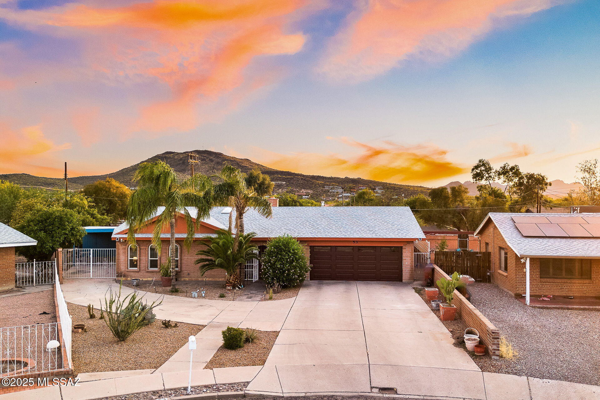 NO HOA | Historic Menlo Park Gem | Walk to Mercado & Streetcar

Prime location meets endless possibilities in this expanded 3-bed, 3-bath home on a quiet cul-de-sac. Just steps from Mercado San Agustín, MSA Annex, and Tucson Streetcar with quick I-10 access.

Inside (1,925 sq ft): Dual living areas, bright modern kitchen with granite counters, new appliances, updated bathrooms, newer AC, water softener.

Outside: Full-length covered patio, detached workshop/carport (convert to ADU, office, or studio), walled yard with mountain views, gated RV parking.

Bonus: R-2 zoning = live/work flexibility + income potential. Rare find in one of Tucson's most walkable, vibrant neighborhoods!