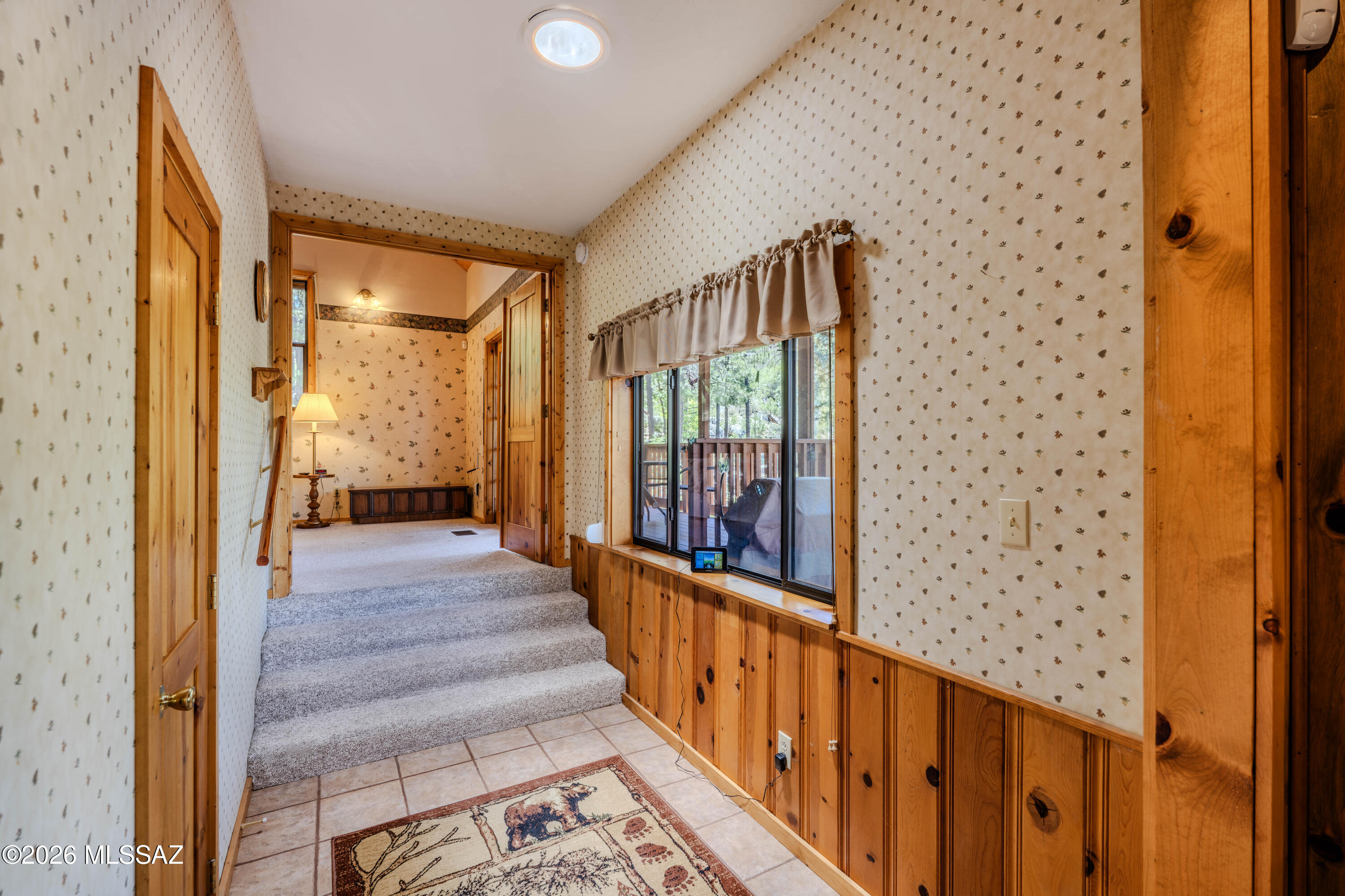 Loma Sabino Pines - Residential