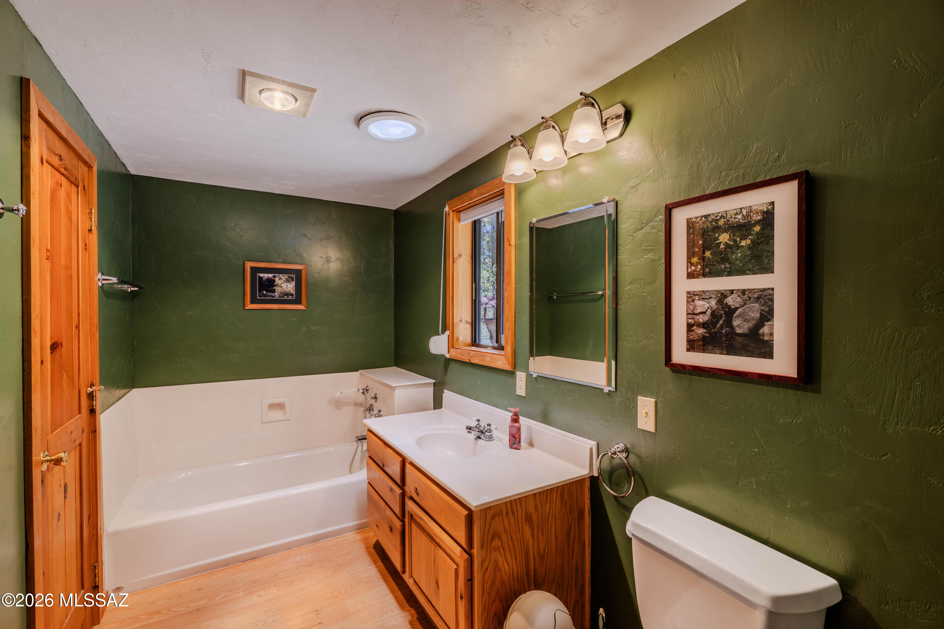Loma Sabino Pines - Residential