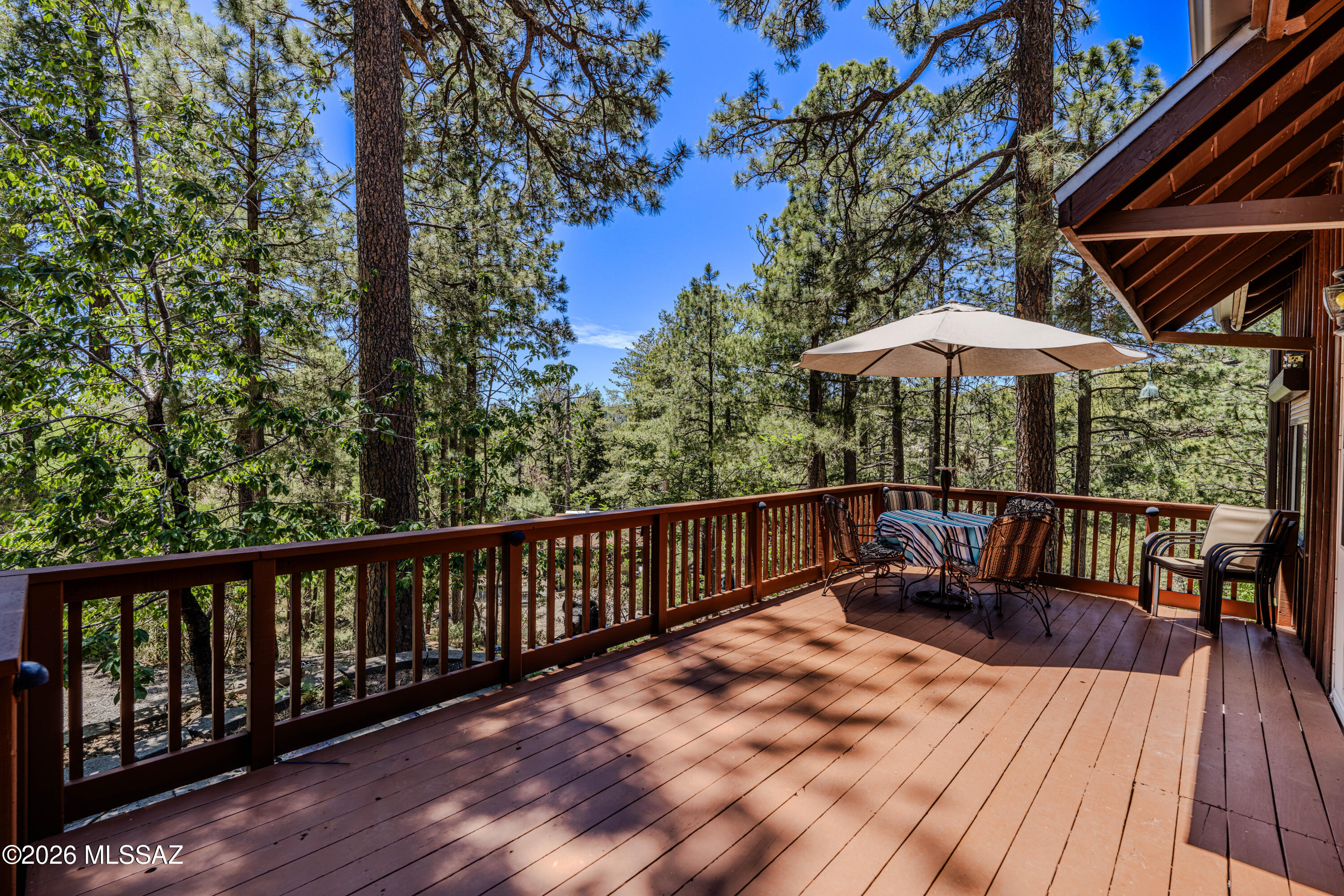 Loma Sabino Pines - Residential