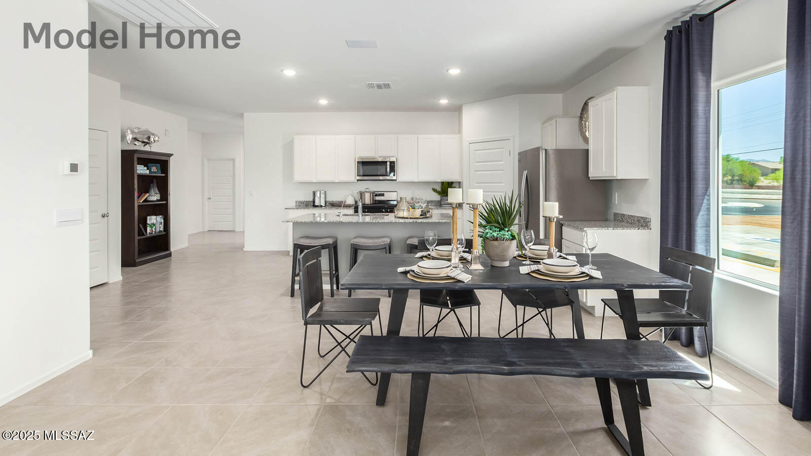 Saguaro Bloom SQ20180540069 - Residential