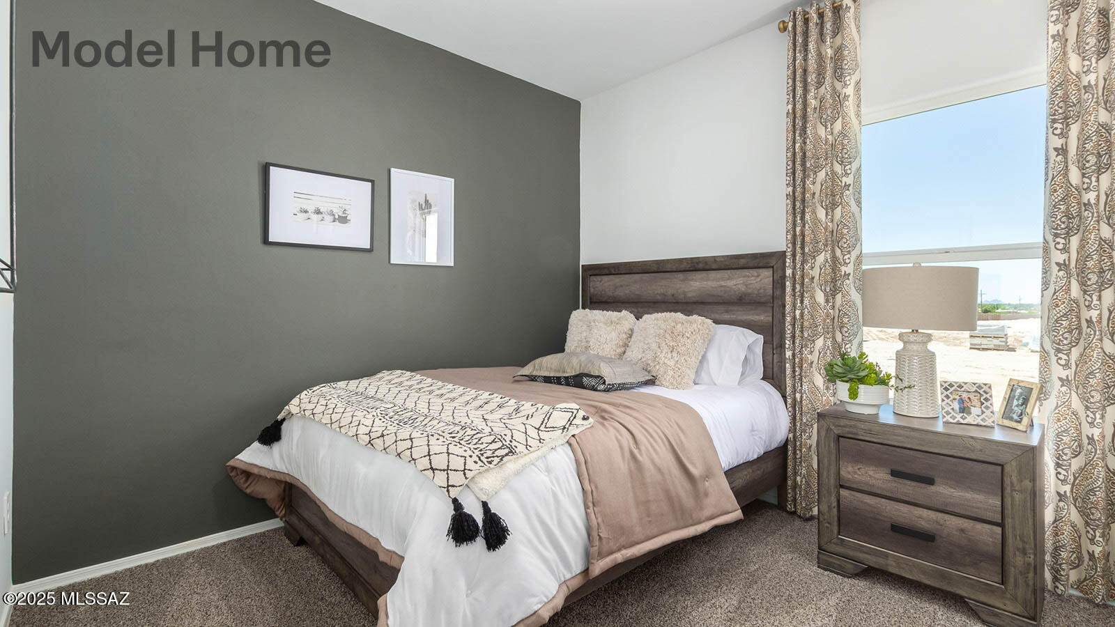 Saguaro Bloom SQ20180540069 - Residential