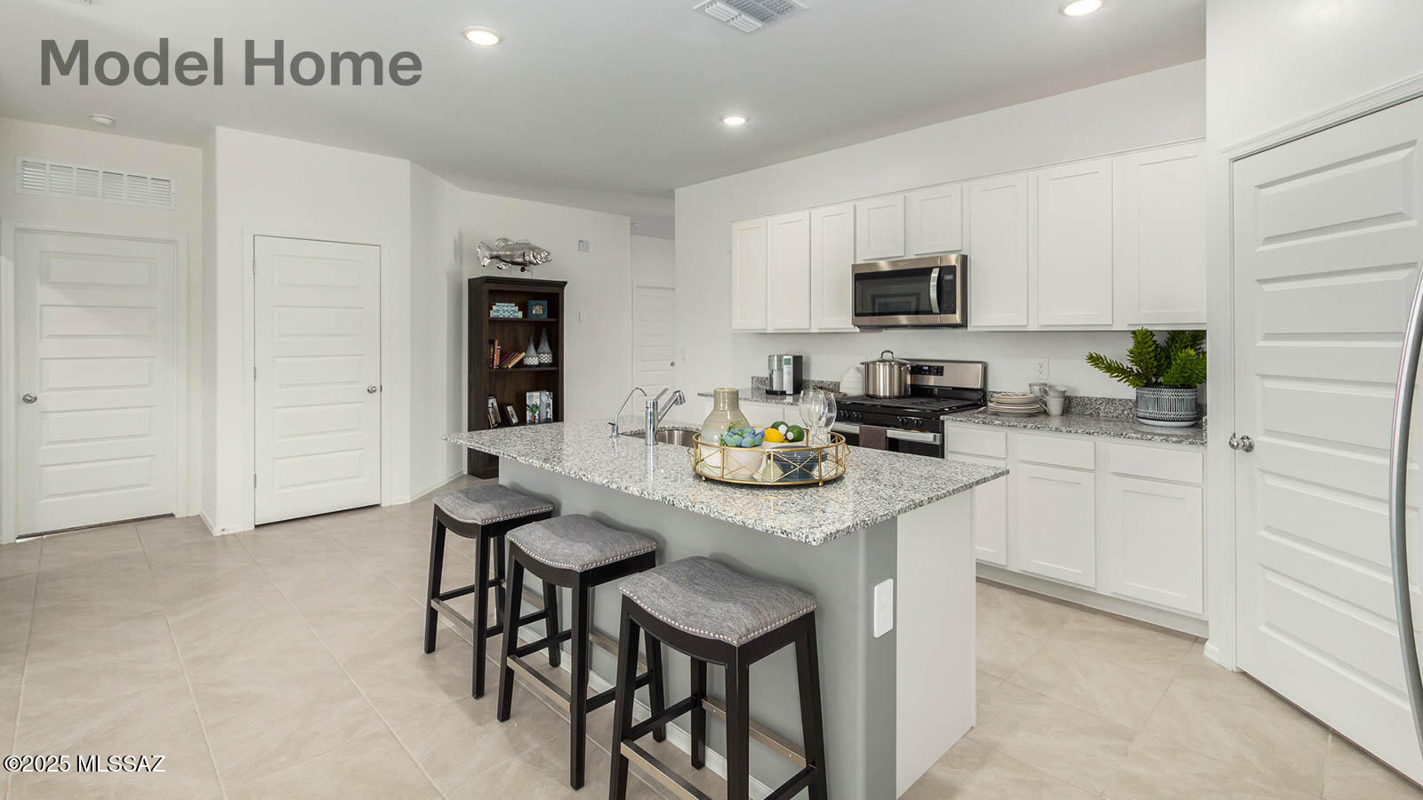Saguaro Bloom SQ20180540069 - Residential