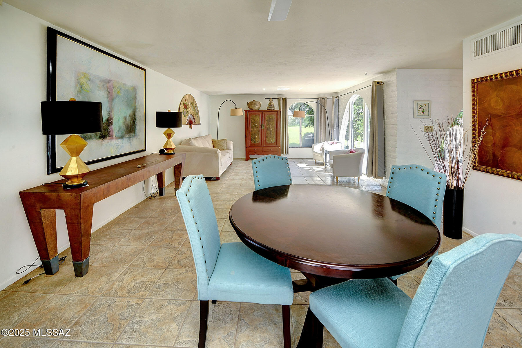 Las Lomitas (1) - Residential