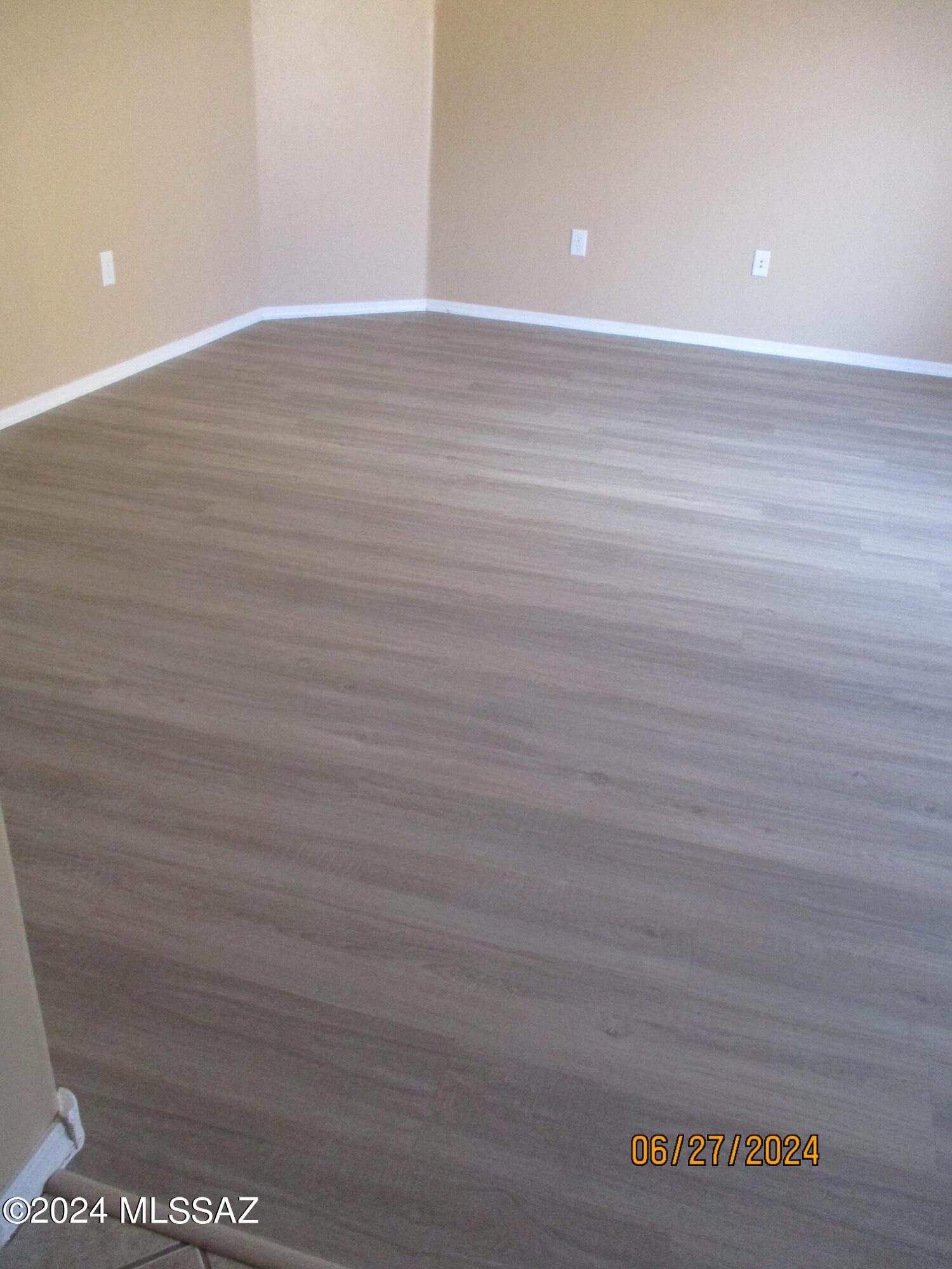 Presidio Del Flores II (1-108) - Residential Lease