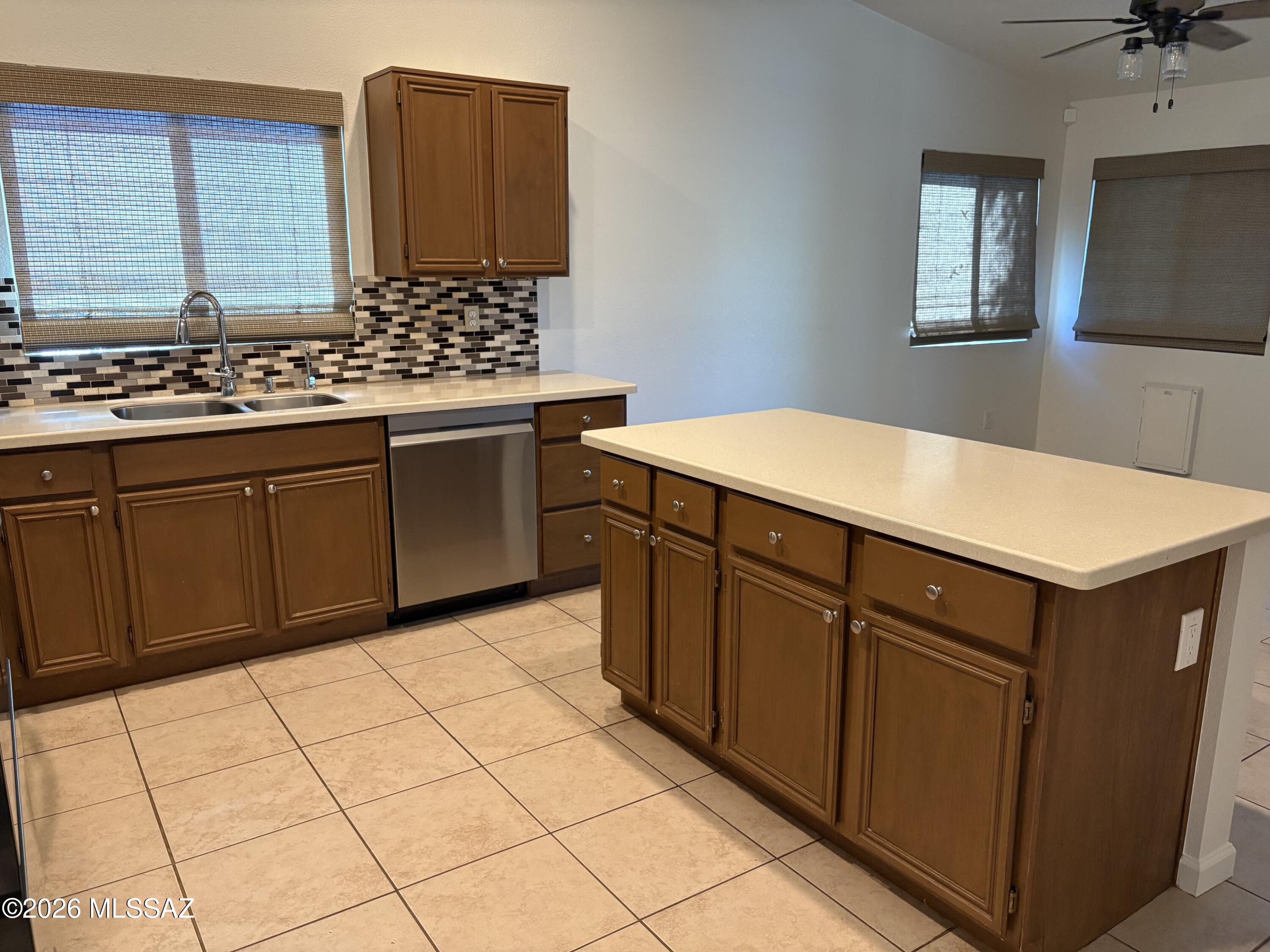 Sunset Point (112-267) - Residential Lease