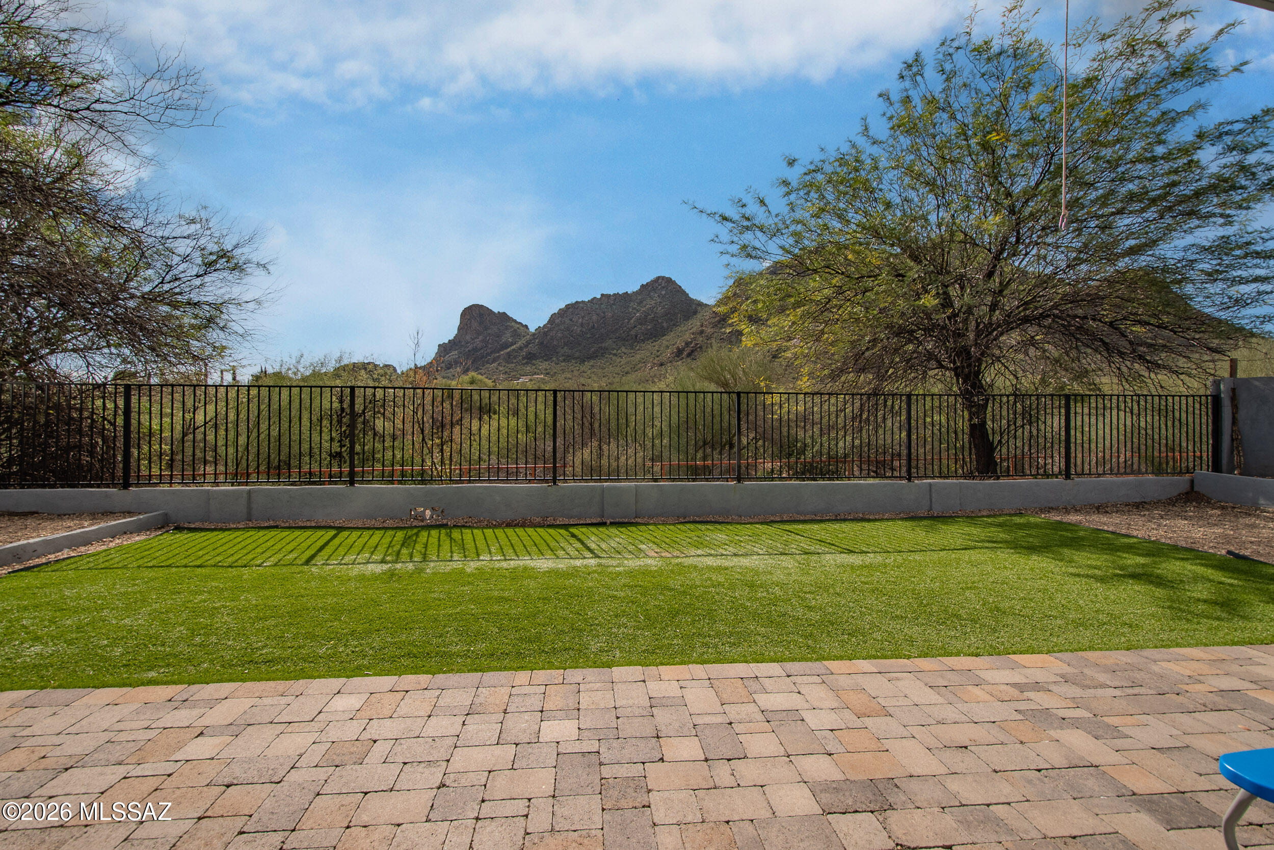 Mountain Manor View - Residential
