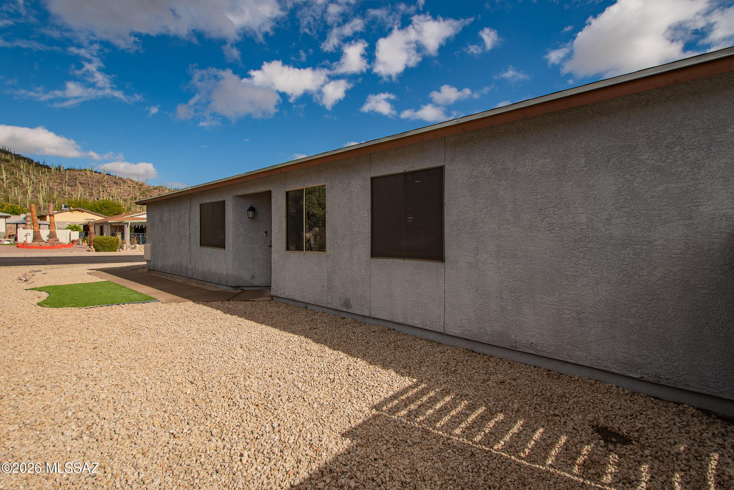 Mountain Manor View - Residential