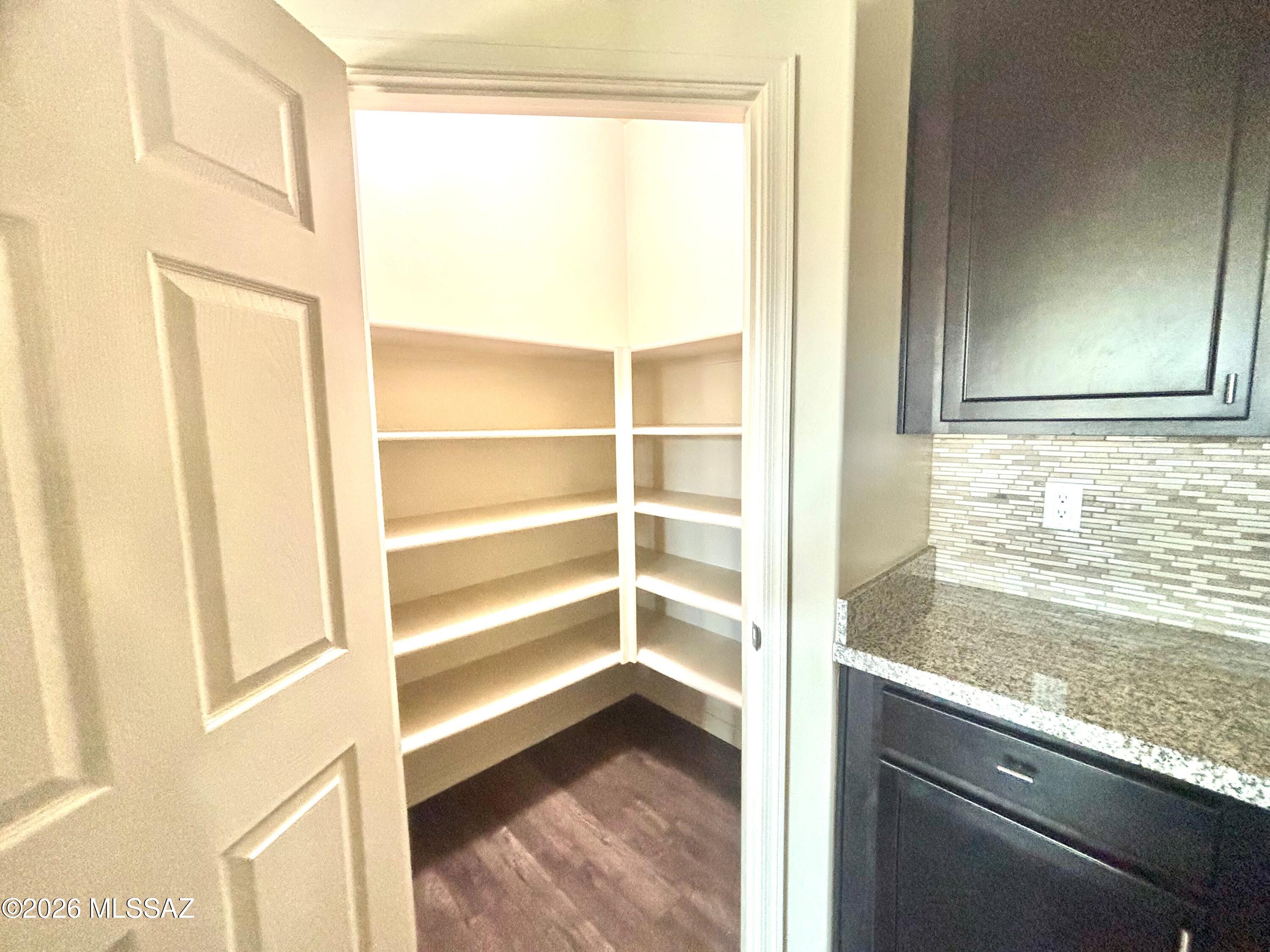 The Schoolyard SQ20152590529 - Residential Lease